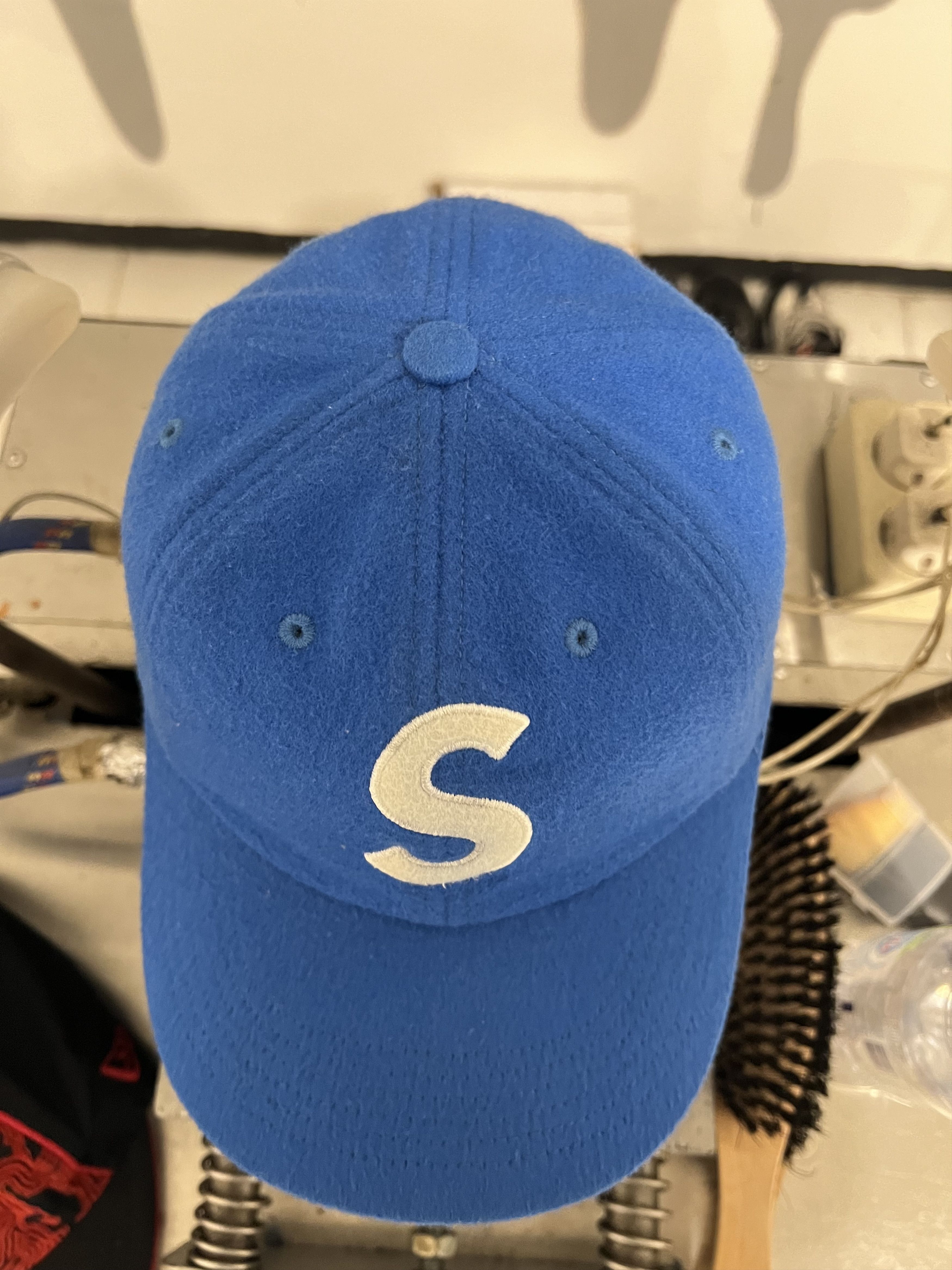 Loro Piana × Supreme Supreme "S" Logo Leather Strap Wool Cap Hats Size ONE SIZE - 4 Thumbnail