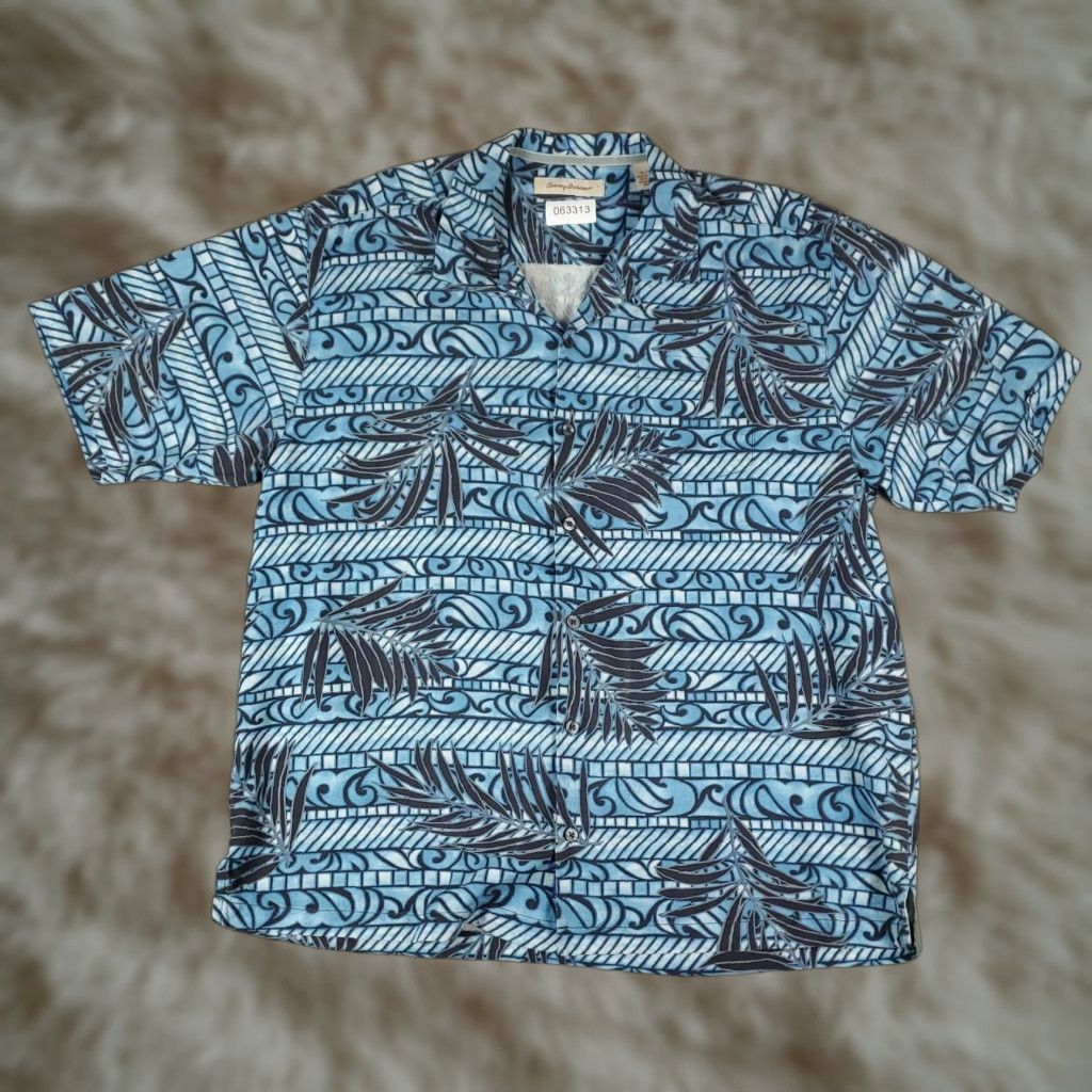 Tommy Bahama Tommy Bahama Shirt Mens XL Blue Silk Striped Button-Up Pockets Aloha Hawaiian Size US XL / EU 56 / 4 - 1 Thumbnail