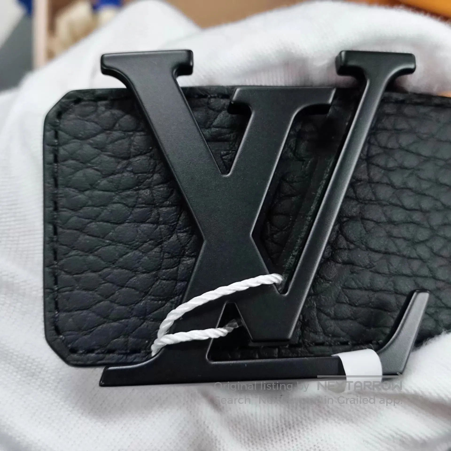 Louis Vuitton Black Textured Leather Belt with Buckle. Size ONE SIZE - 2 Thumbnail