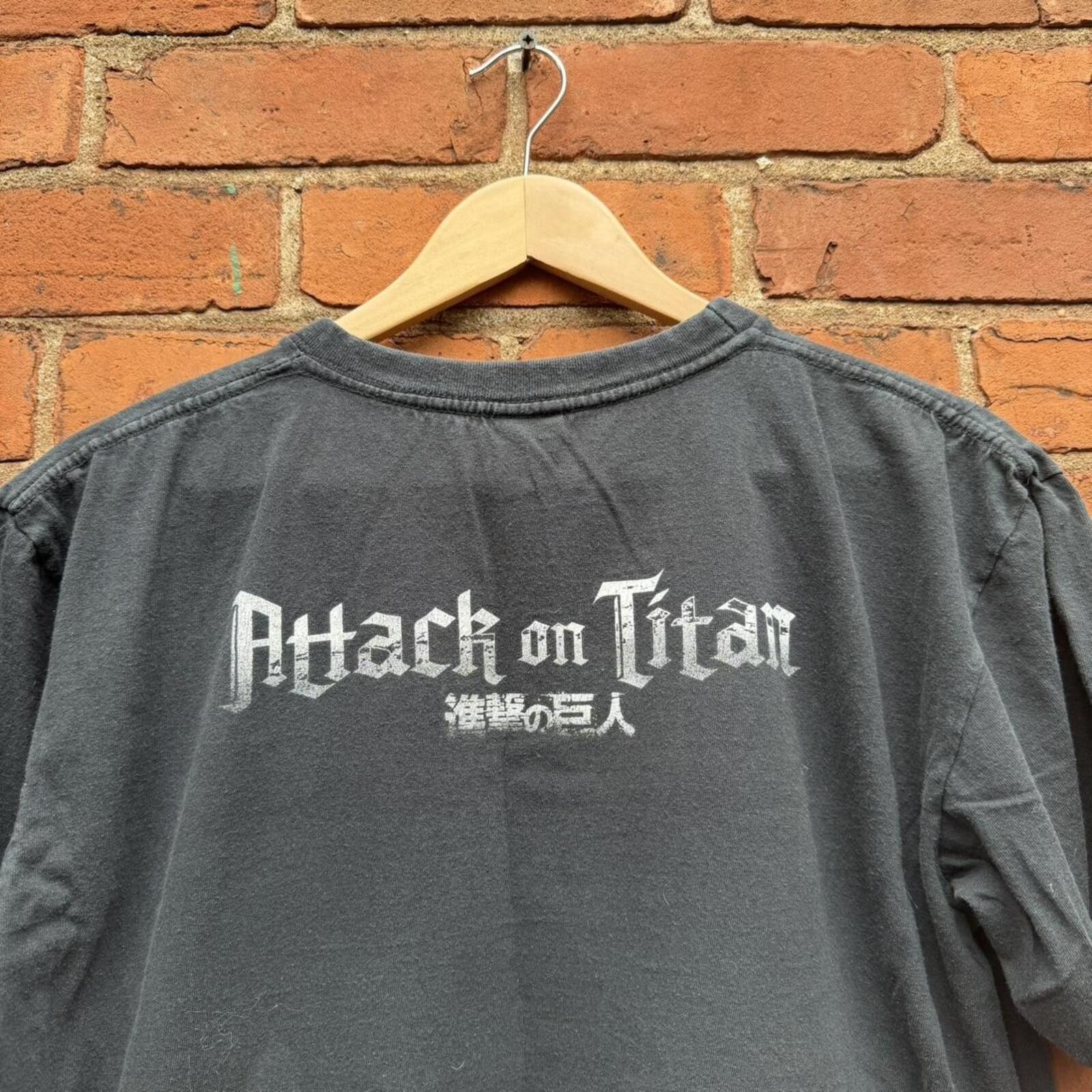 Other Vintage attack on titan t shirt L Size US L / EU 52-54 / 3 - 4 Thumbnail