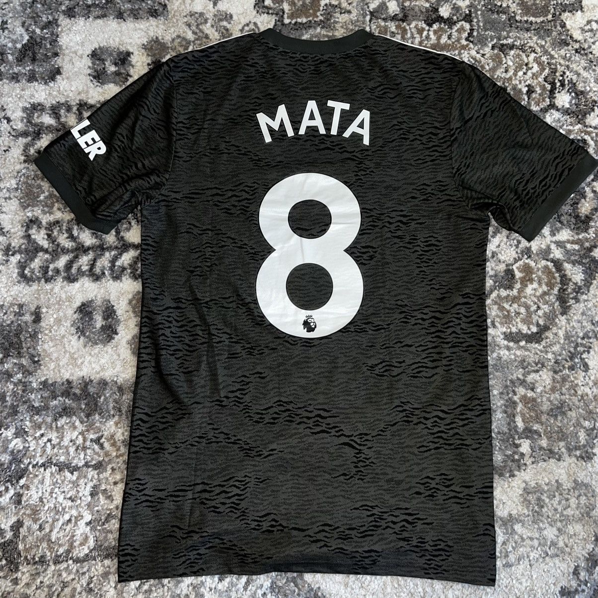 Adidas Manchester United 2020/21 Jersey Size US S / EU 44-46 / 1 - 4 Thumbnail