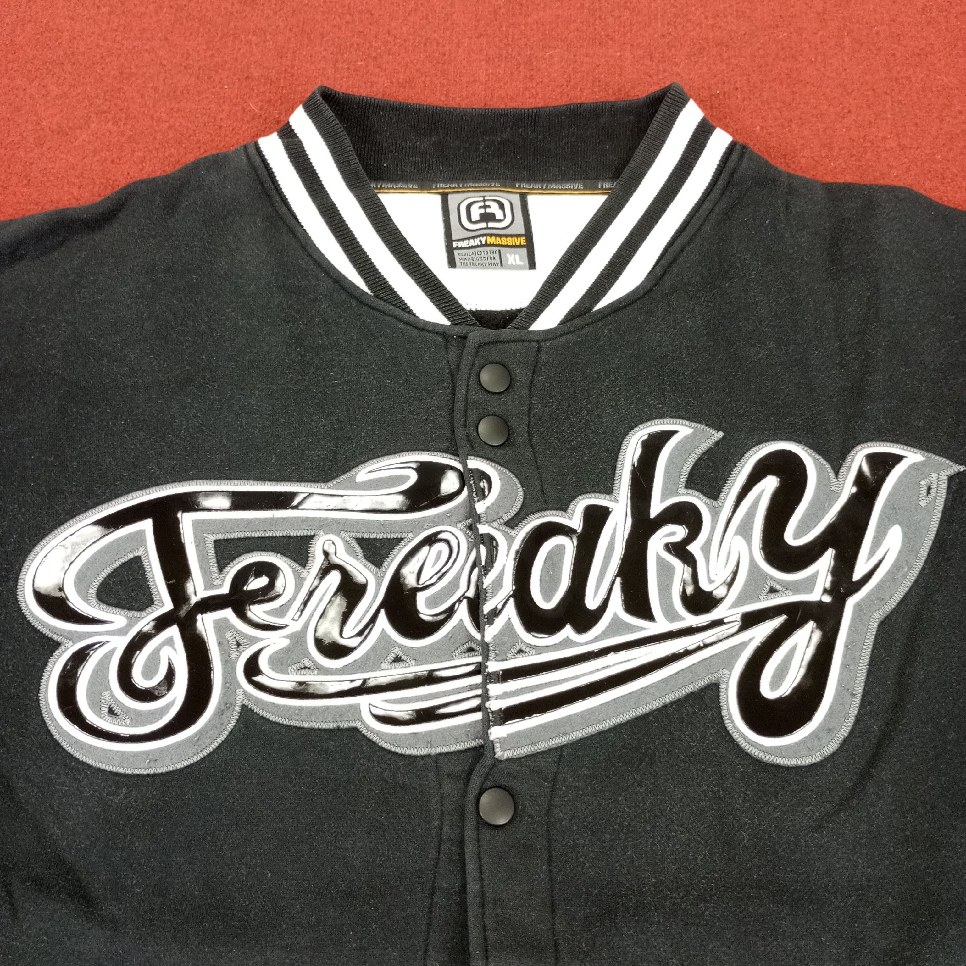 Vintage Freaky Massive Streetwear Winter Varsity Jacket Style Size US XXL / EU 58 / 5 - 2 Thumbnail