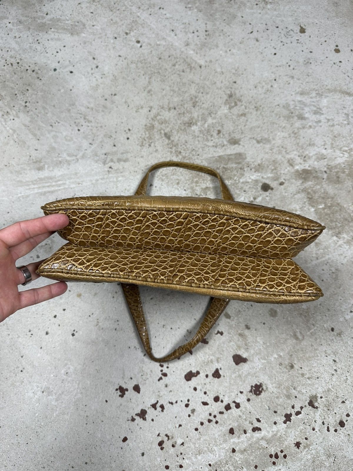 Vintage Vintage 90s Crocodile Genuine Leather Snake Print Hand Bag Size ONE SIZE - 7 Thumbnail
