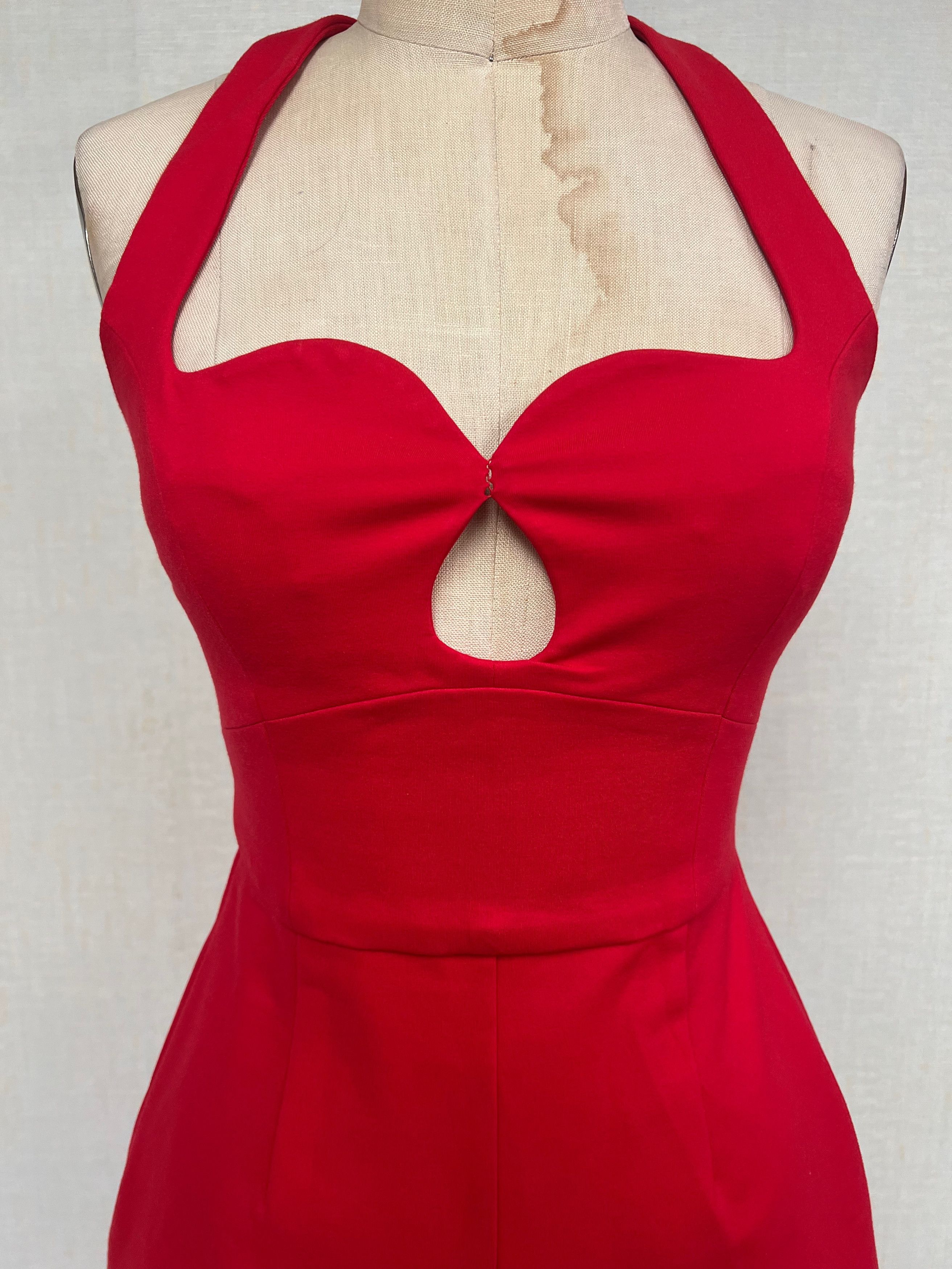 ELLIATT NWT Elliatt $218 Red Sweetheart Cut Out Halter Romper Small Size 27" / US 4 / IT 40 - 4 Thumbnail