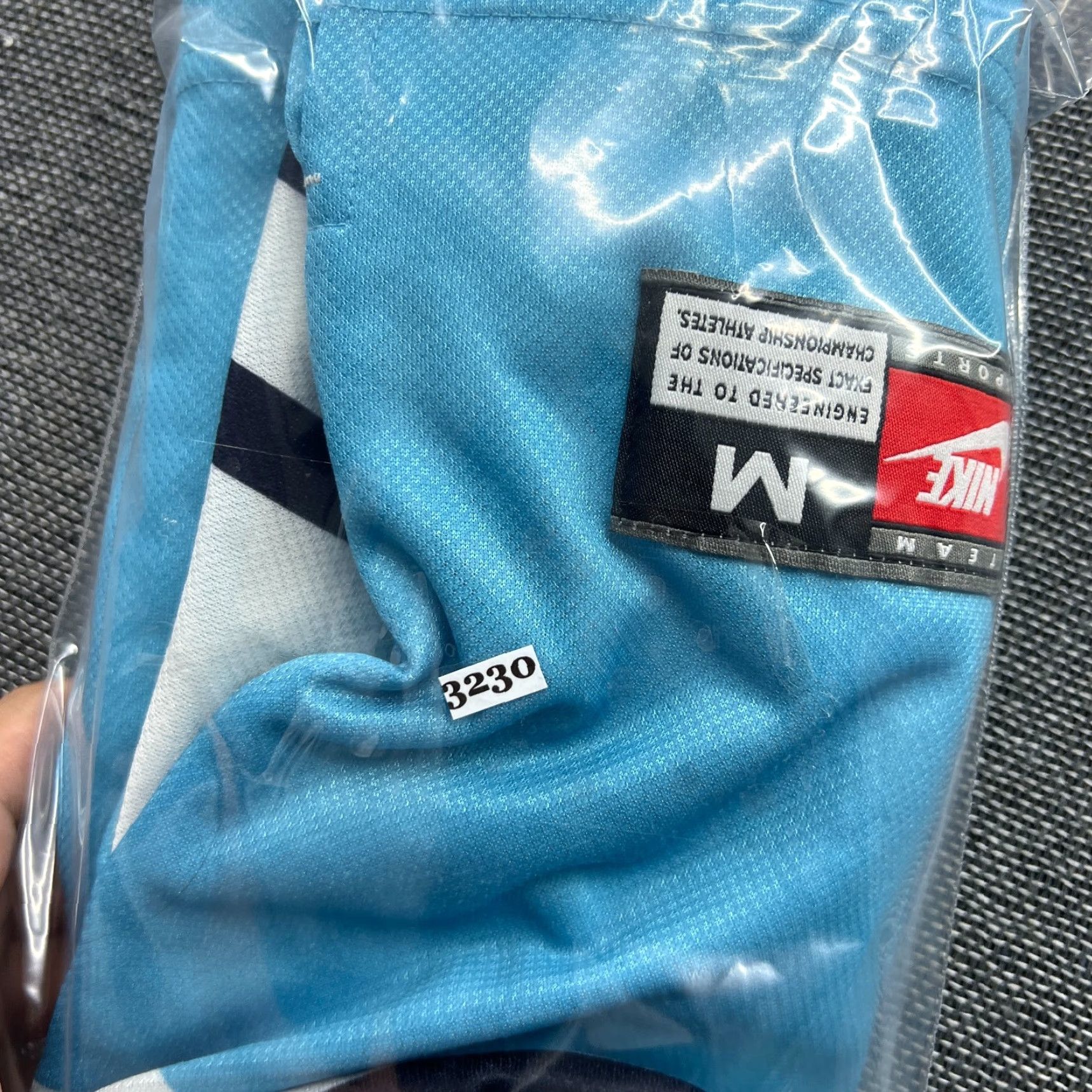 Adidas TSV 1860 Munich 1997 1998 Home Football Jersey Mens Medium NIke Shirt Size US L / EU 52-54 / 3 - 2 Thumbnail