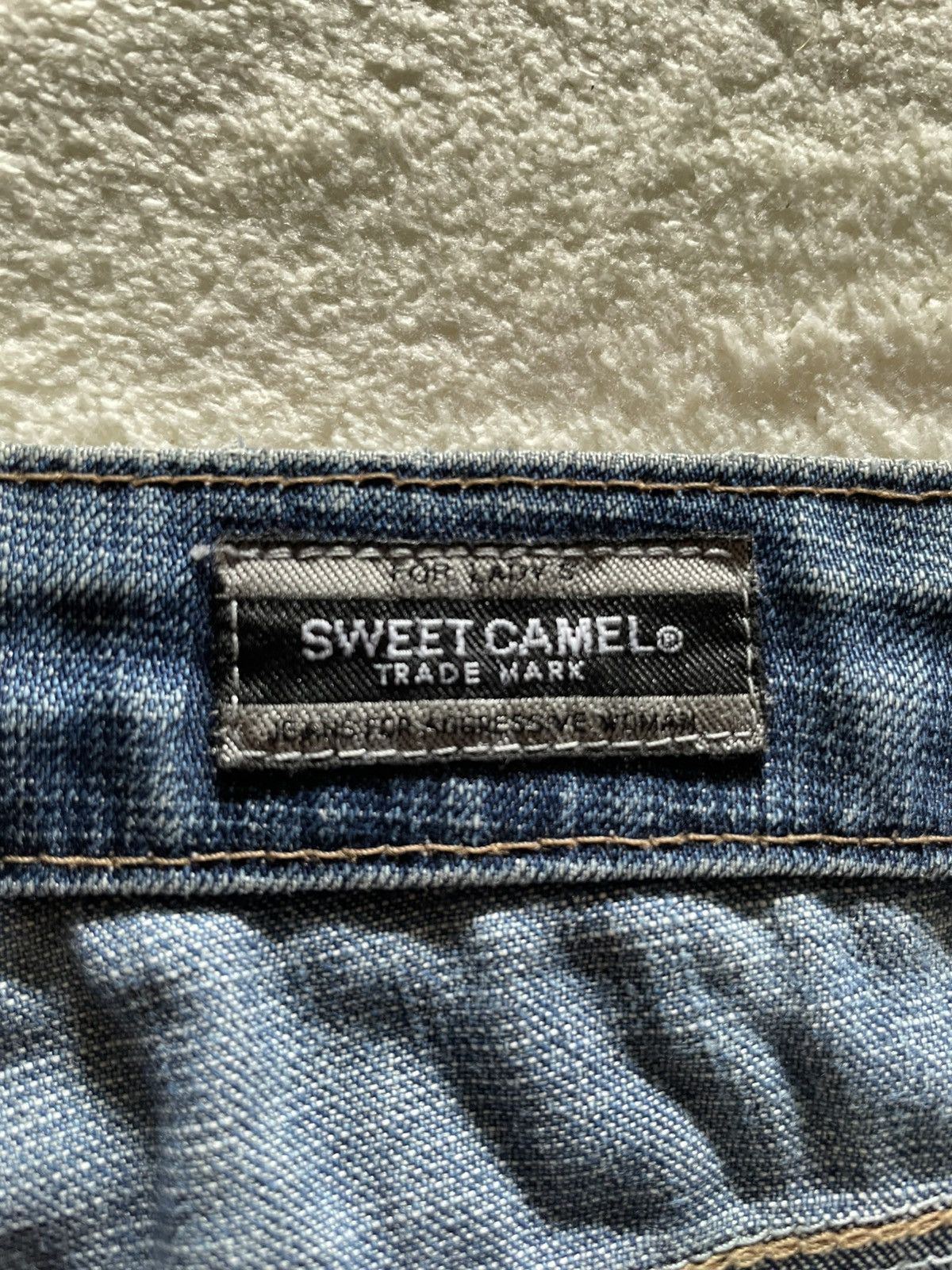 Japanese Brand Vintage Sweet Camel Boot Cut Faded Mudwash Dark Blue Jeans Size 30" / US 8 / IT 44 - 7 Thumbnail