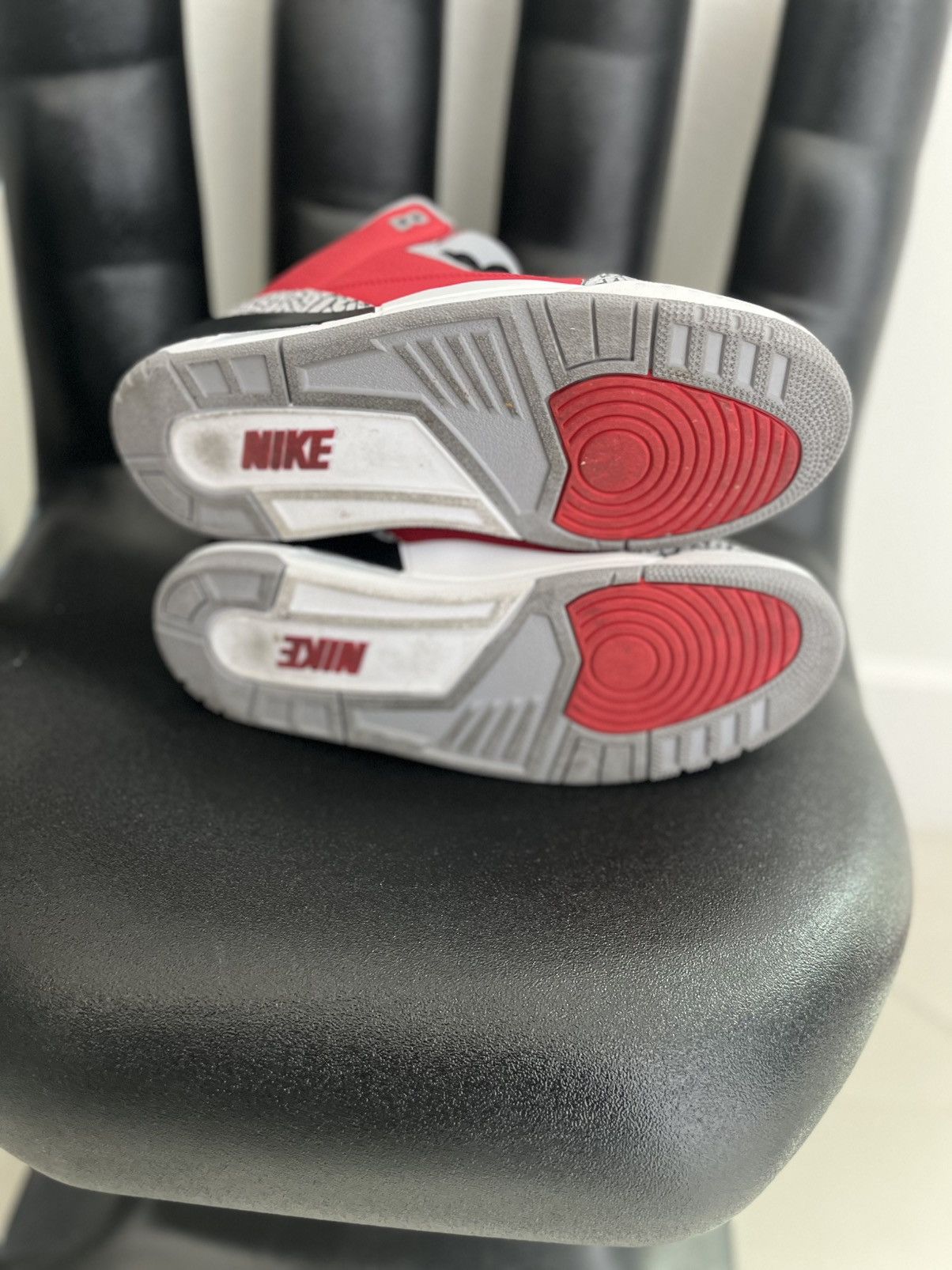 Jordan Brand Fire red cement grey rouge feu Size US 12 / EU 45 - 7 Thumbnail