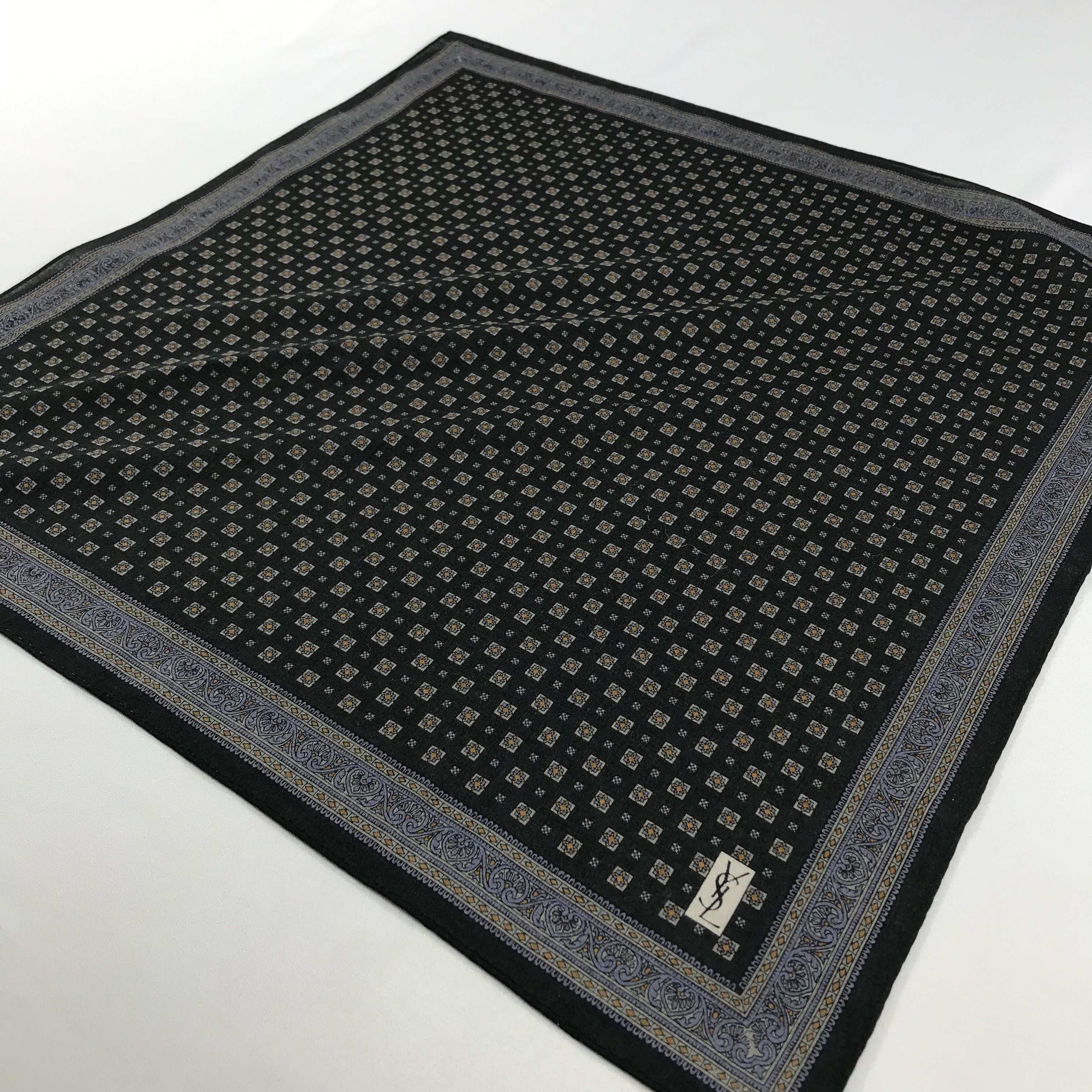 Vintage × Yves Saint Laurent Yves Saint Laurent Bandana / Handkerchief/Neckerchief -S2348 Size ONE SIZE - 2 Thumbnail