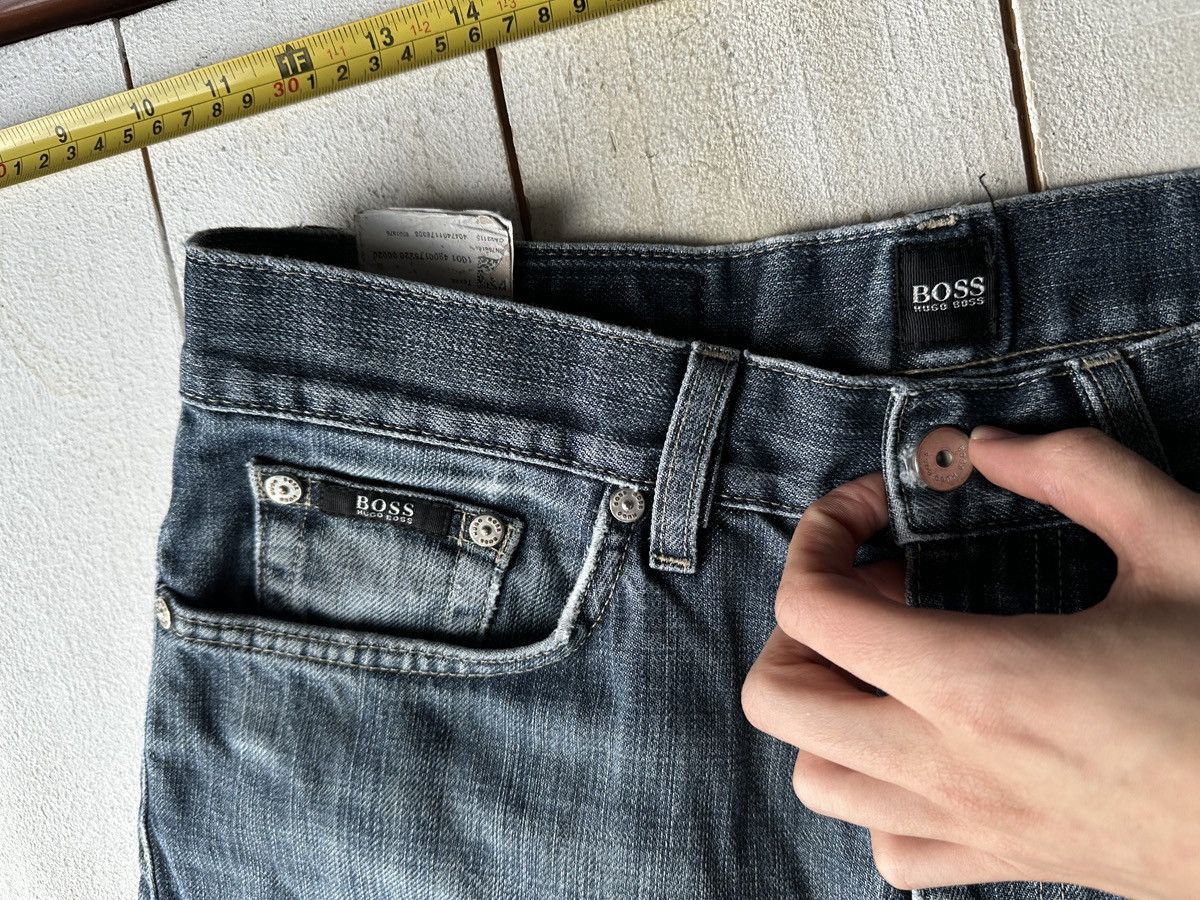 Hugo Boss 🚨 VNTG HUGO BOSS BLUE WASHED RARE MEN DENIM JEANS LUXURY Size US 32 / EU 48 - 6 Thumbnail