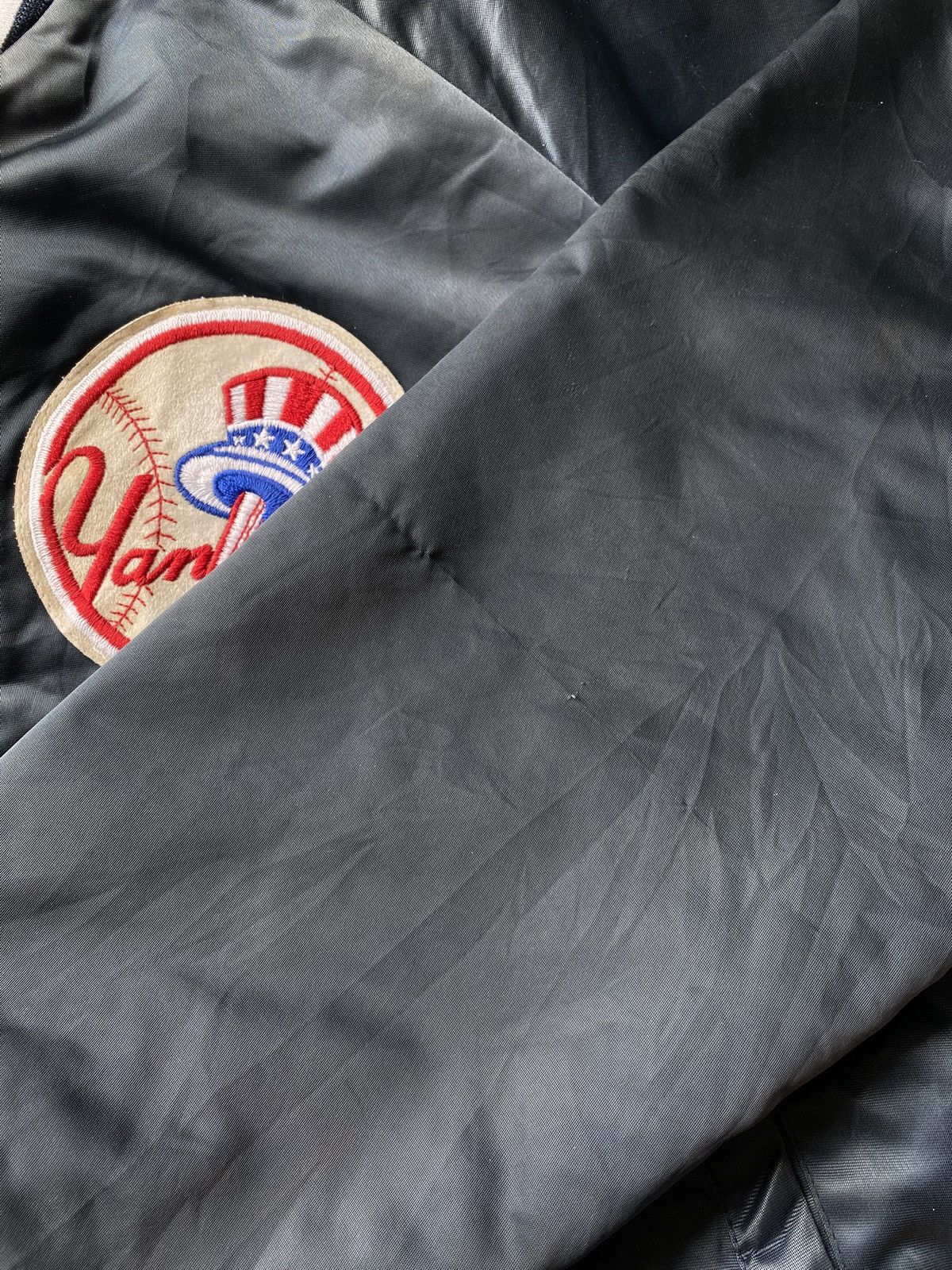 Chalk Line × New York Yankees × Vintage Rare Vintage 90’s Chalk Line NY Yankees Satin Bomber Jacket Size US L / EU 52-54 / 3 - 10 Thumbnail