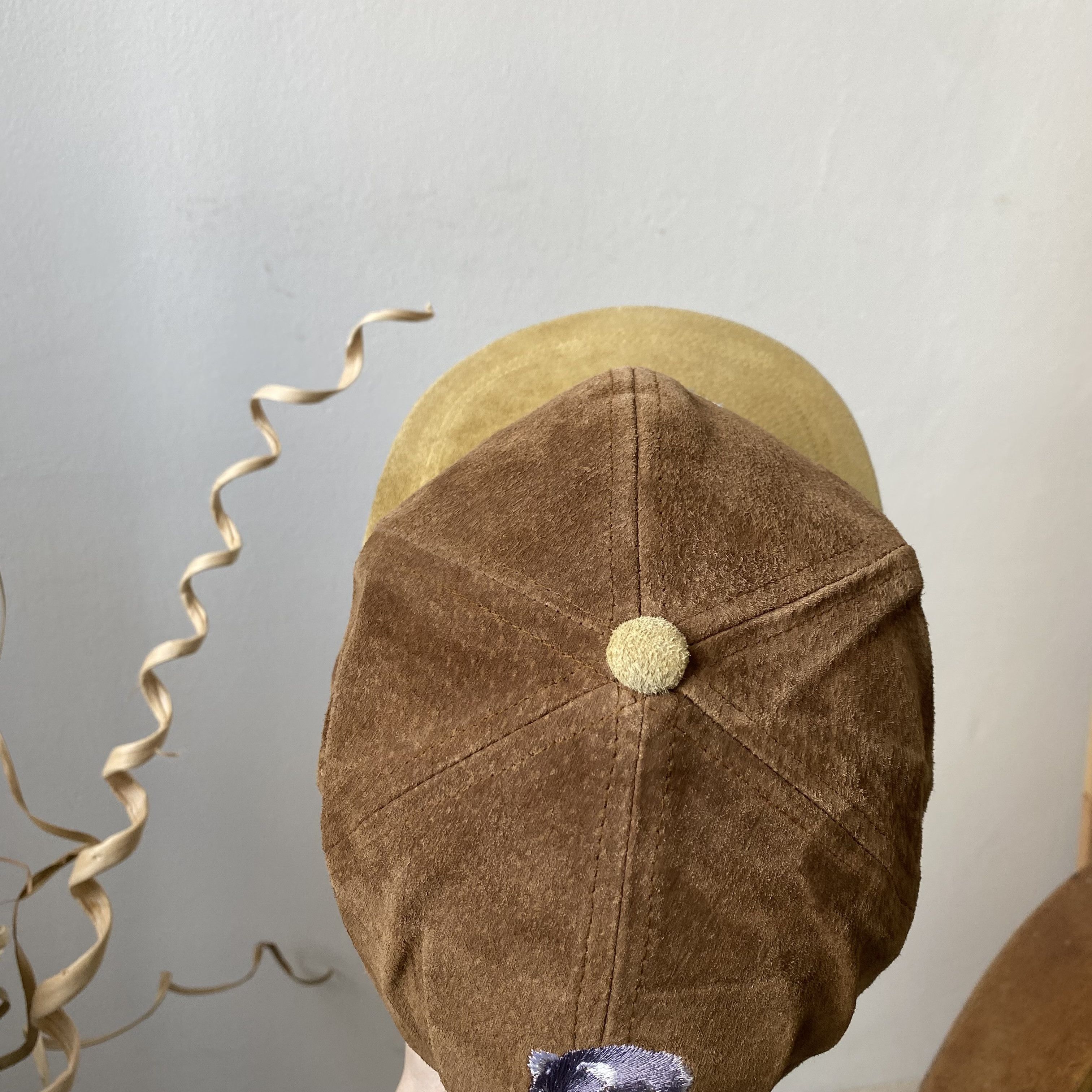 Cowboy Equipment 🐨 Vintage Real leather Australia logo Cap Suede Dad hat Size ONE SIZE - 6 Thumbnail