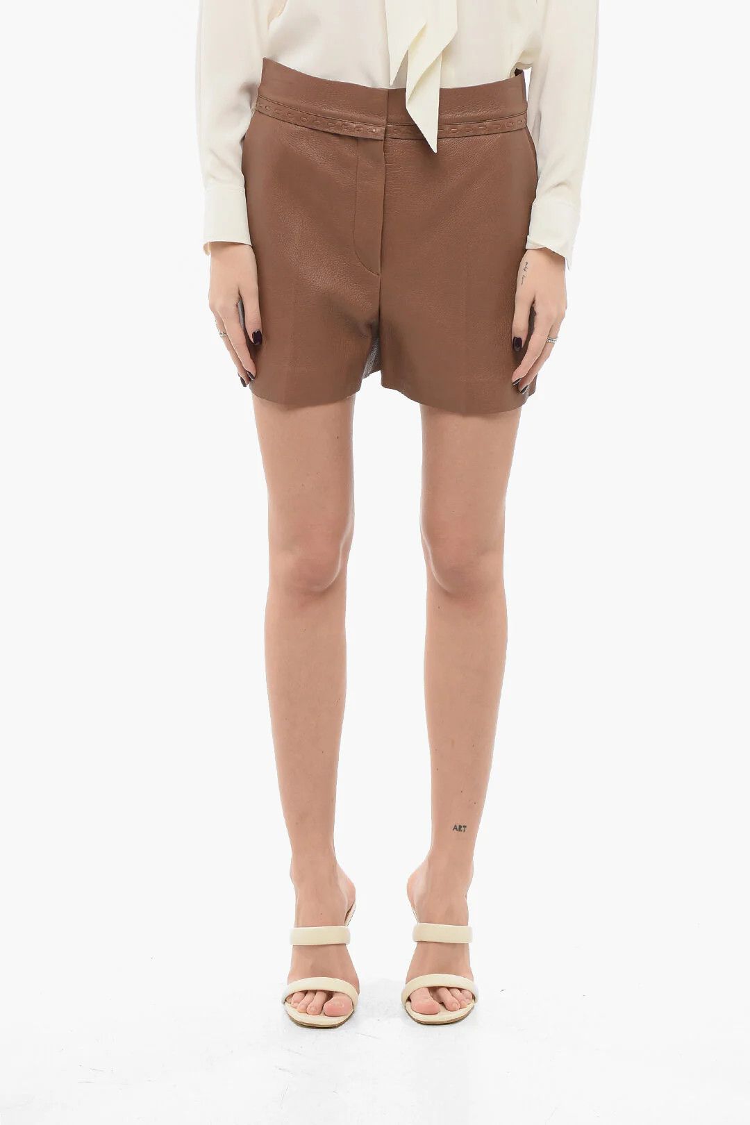 Fendi og1mm0326 Hammered Leather Short in Brown Size 26" / US 2 / IT 38 - 1 Thumbnail