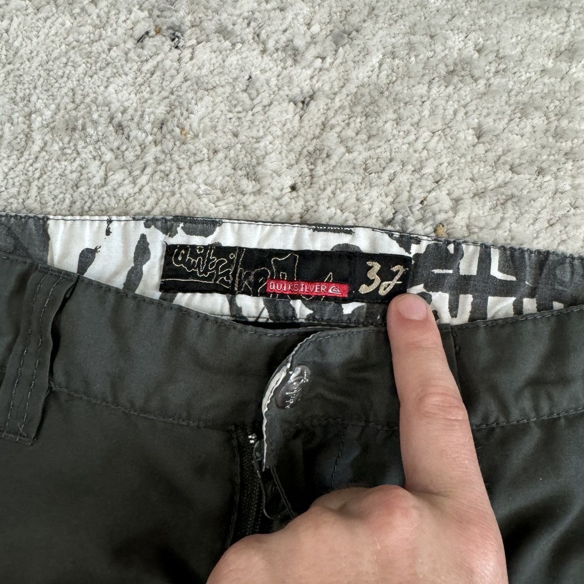 JNCO × Quicksilver × Vintage Crazy Vintage y2k Quicksilver surfwear cargo shorts Size US 32 / EU 48 - 5 Thumbnail