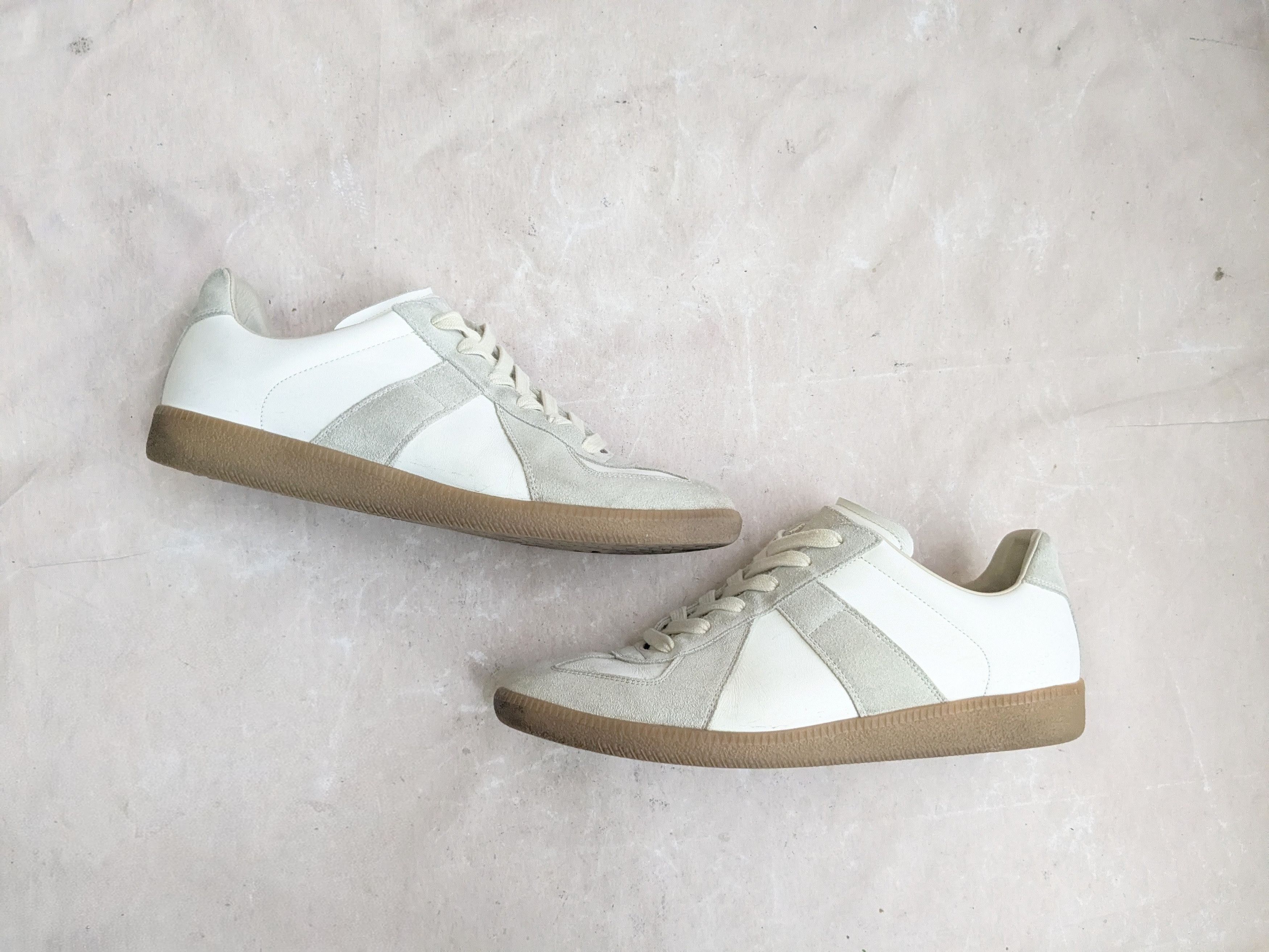 Maison Margiela Maison Margiela GAT Replica Gray White 9 42 Low Tops Size US 9 / EU 42 - 1 Thumbnail
