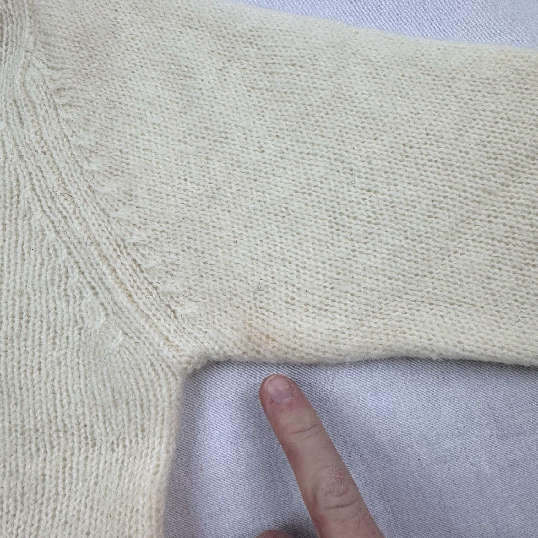 Vintage VINTAGE Deans Of Scotland Sweater Womens 38 Cream 1970s 100% Wool Shetland Size S / US 4 / IT 40 - 6 Thumbnail