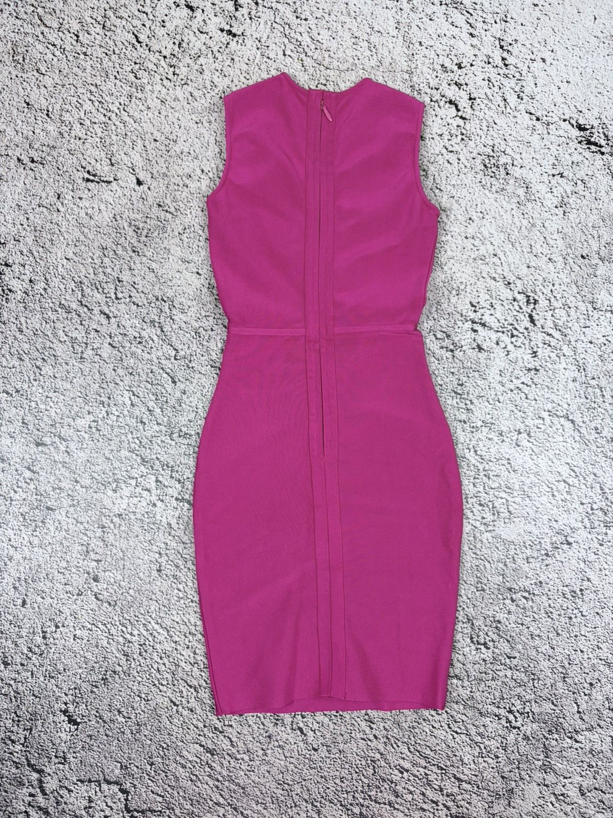 Herve Leger Fuchsia Bandage Dress Herve S Size S / US 4 / IT 40 - 8 Thumbnail