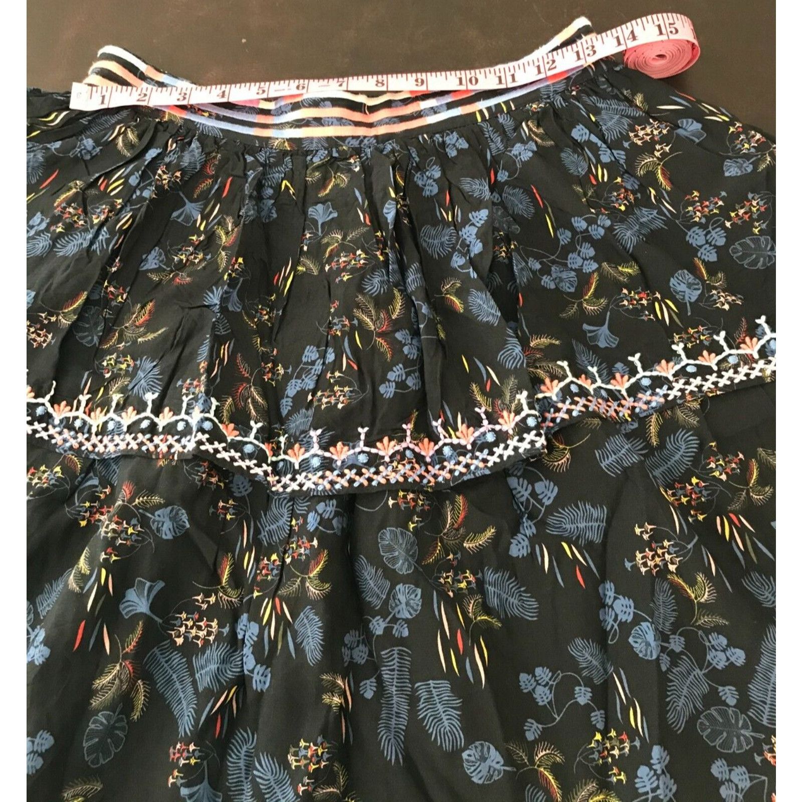 Anthropologie Anthropologie Let Me Be Tiered Boho Floral Print Mini Skirt Size 30" / US 8 / IT 44 - 9 Thumbnail