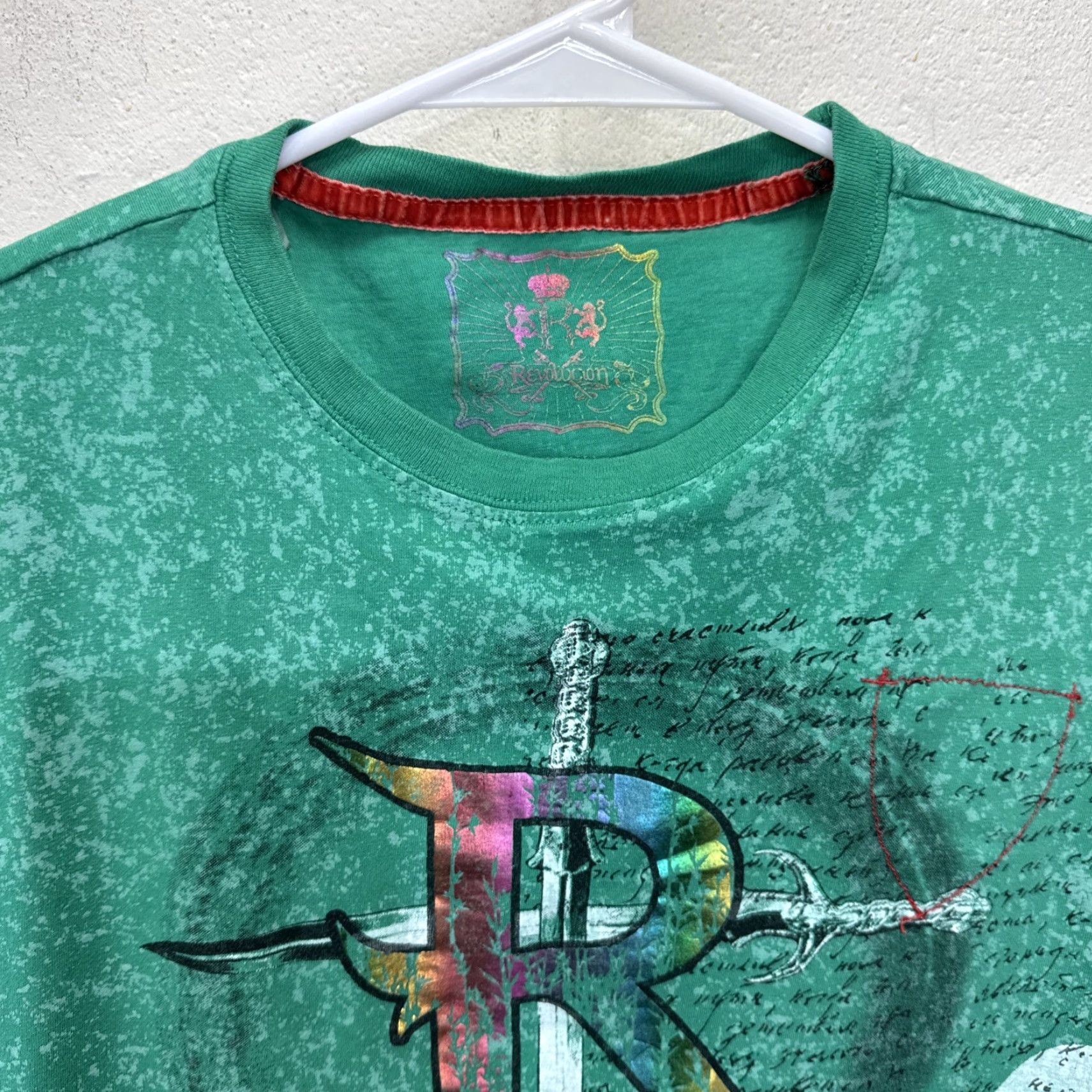 Vintage VINTAGE Revolution Men's T-Shirt Large Green Punk Skull Graphic 2000s Retro Grunge 90s Casual Size US L / EU 52-54 / 3 - 3 Thumbnail