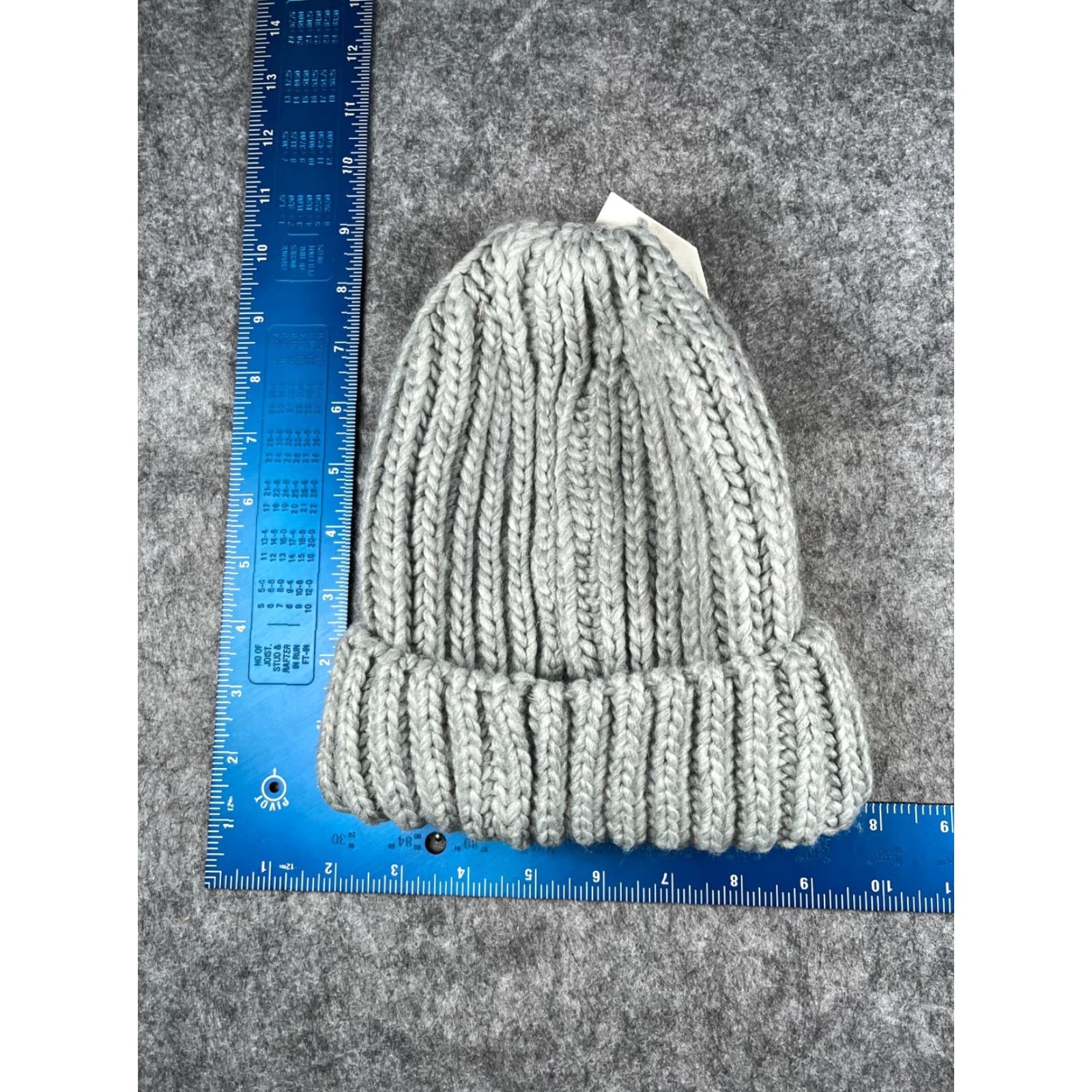 Forever 21 FOREVER 21 Beanie Toque Women One Size Gray Knit 100% Acrylic Snow Ski NEW Size ONE SIZE - 4 Thumbnail