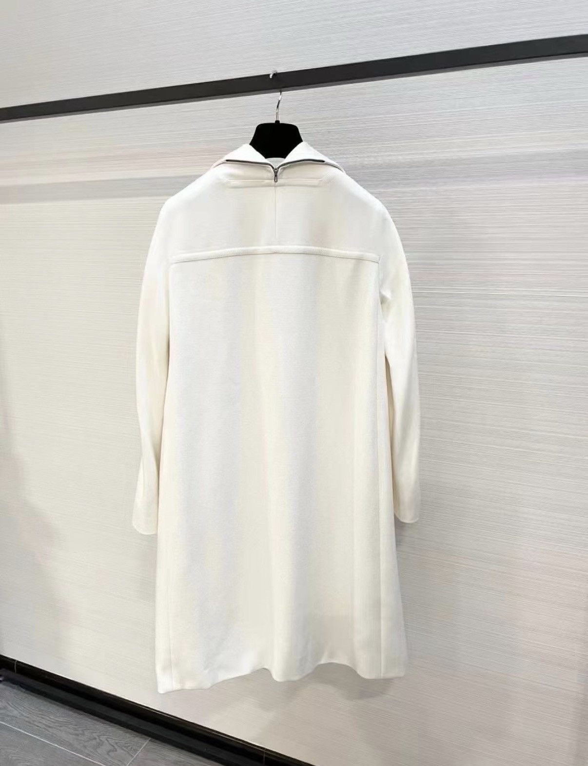 Hermes Hermès Horn Button Mid-Length Wool Coat J33 Size XS / US 0-2 / IT 36-38 - 2 Thumbnail