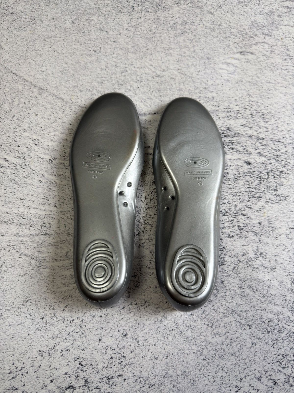 Marc Jacobs Marc Jacobs Silver Jelly Flats Ballet Shoes Italy Size 40 Size US 9 / IT 39 - 6 Thumbnail