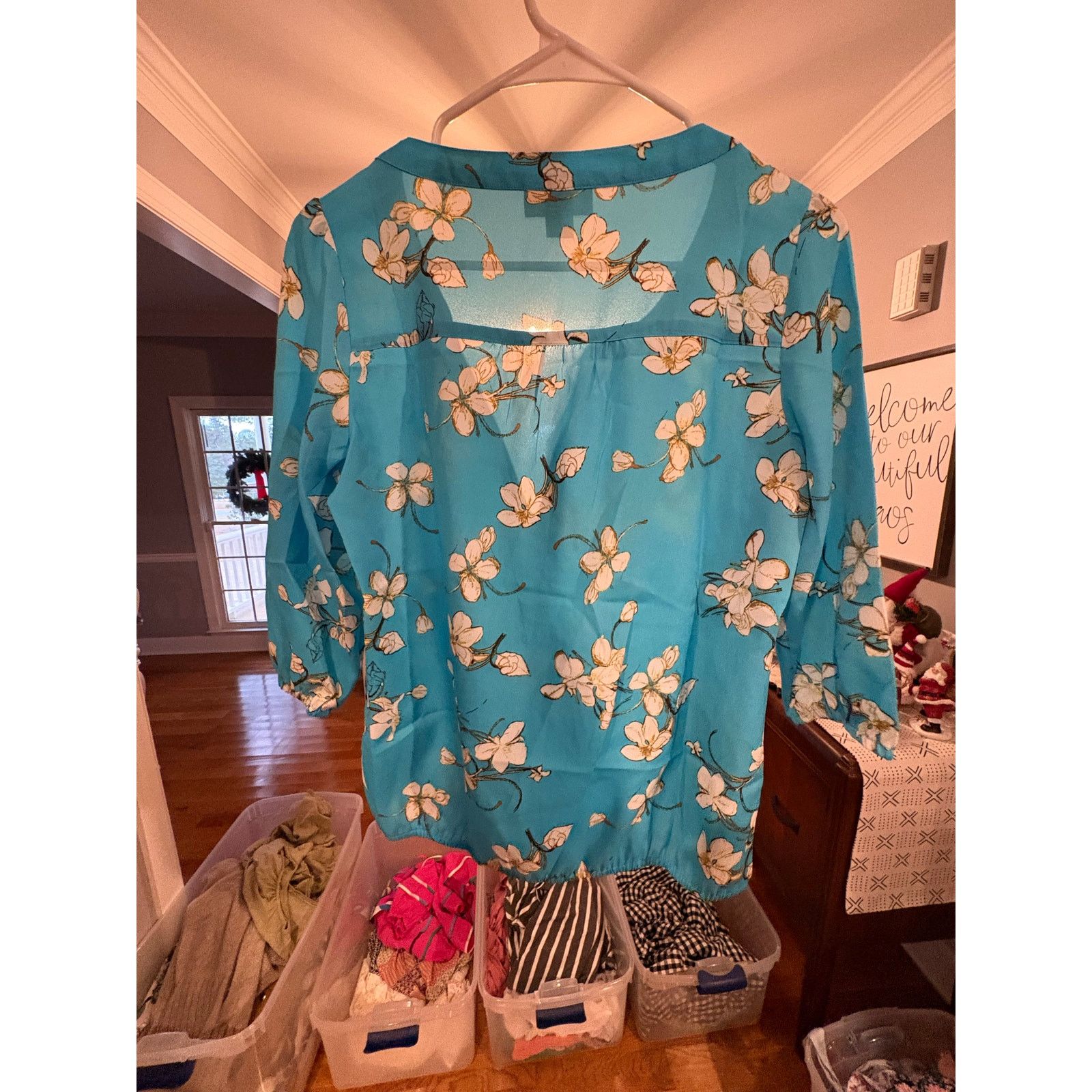 Loft LOFT Women’s XS Turquoise Floral Blouse 3/4 Sleeve V-Neck Size XS / US 0-2 / IT 36-38 - 2 Thumbnail