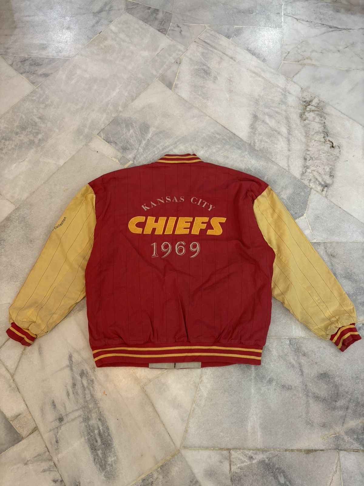 Designer × Mirage Mirage kansas city Size US XL / EU 56 / 4 - 15 Thumbnail