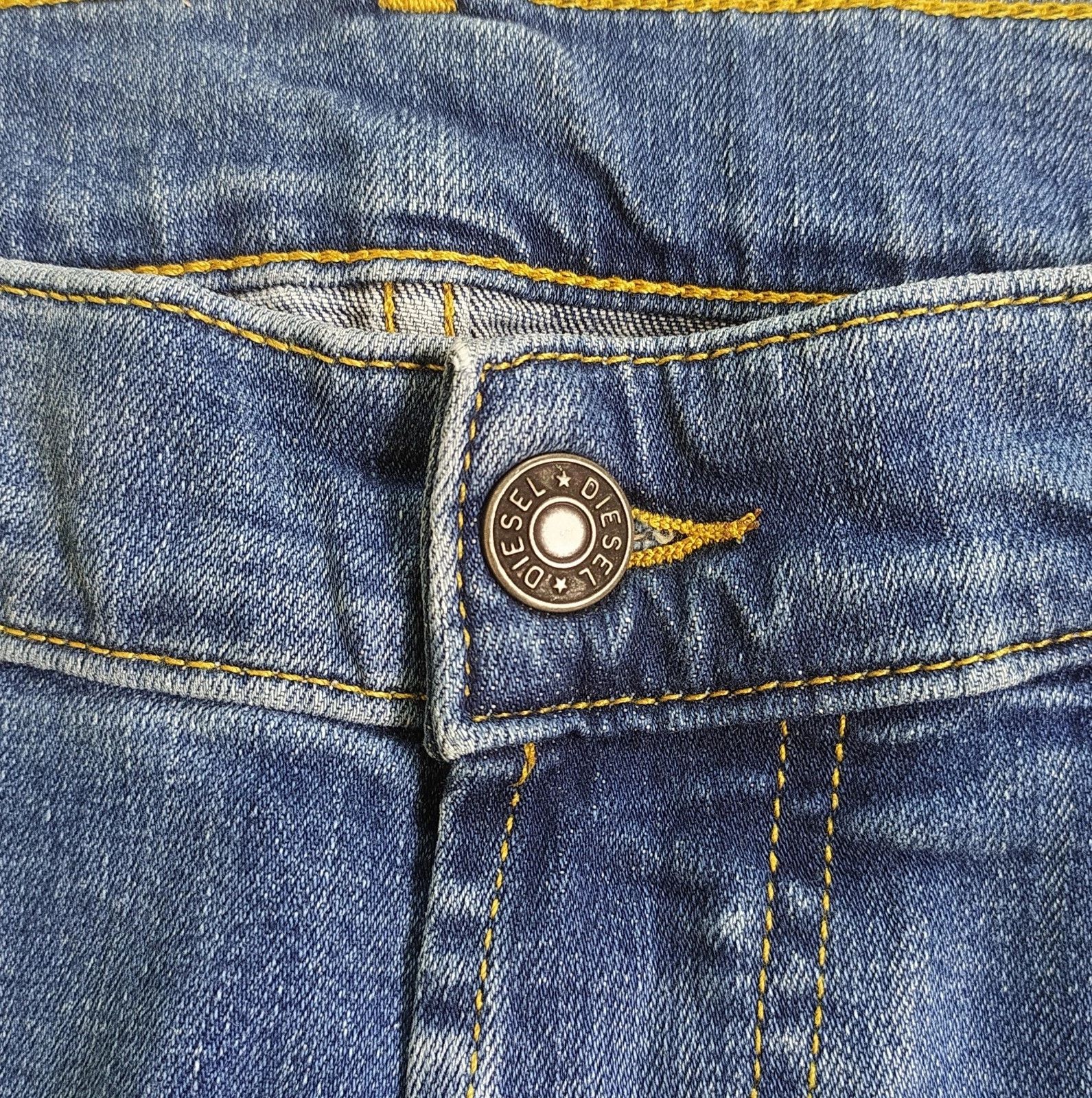 Diesel Diesel D-YENNOX L.34 MENS JEANS T/9882 Size US 33 - 3 Thumbnail