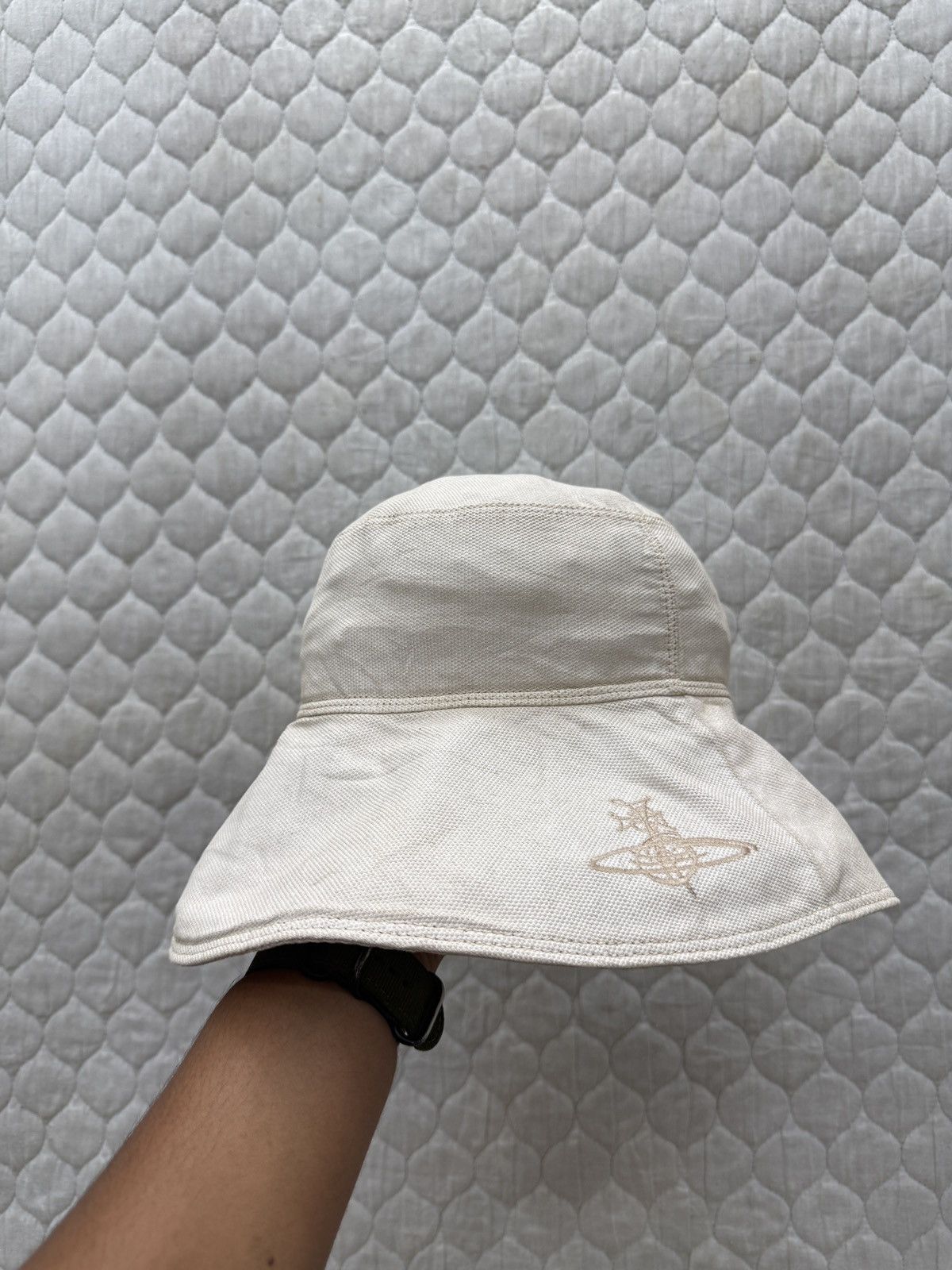 Vivienne Westwood 🔥🔥🔥STEALS VINTAGE VIVIENNE WESTWOOD HAT Size ONE SIZE - 12 Thumbnail