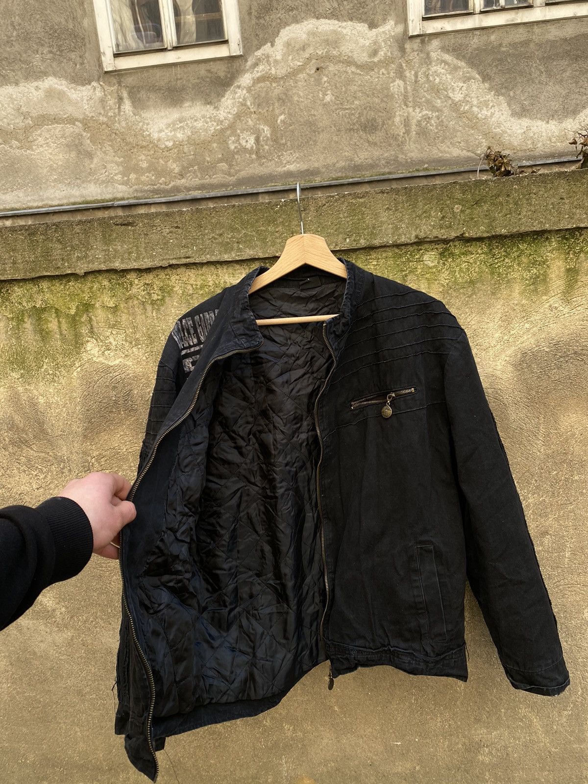 Dolce & Gabbana × Vintage Vintage Dolce & Gabbana D&G Embroidered Logo Denim Jacket Size US L / EU 52-54 / 3 - 2 Thumbnail
