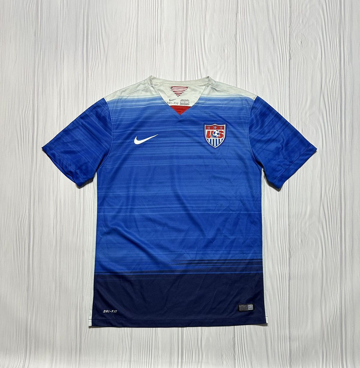 Nike 2015 Men's Nike USA Soccer National Away Team Jersey Size US M / EU 48-50 / 2 - 1 Thumbnail