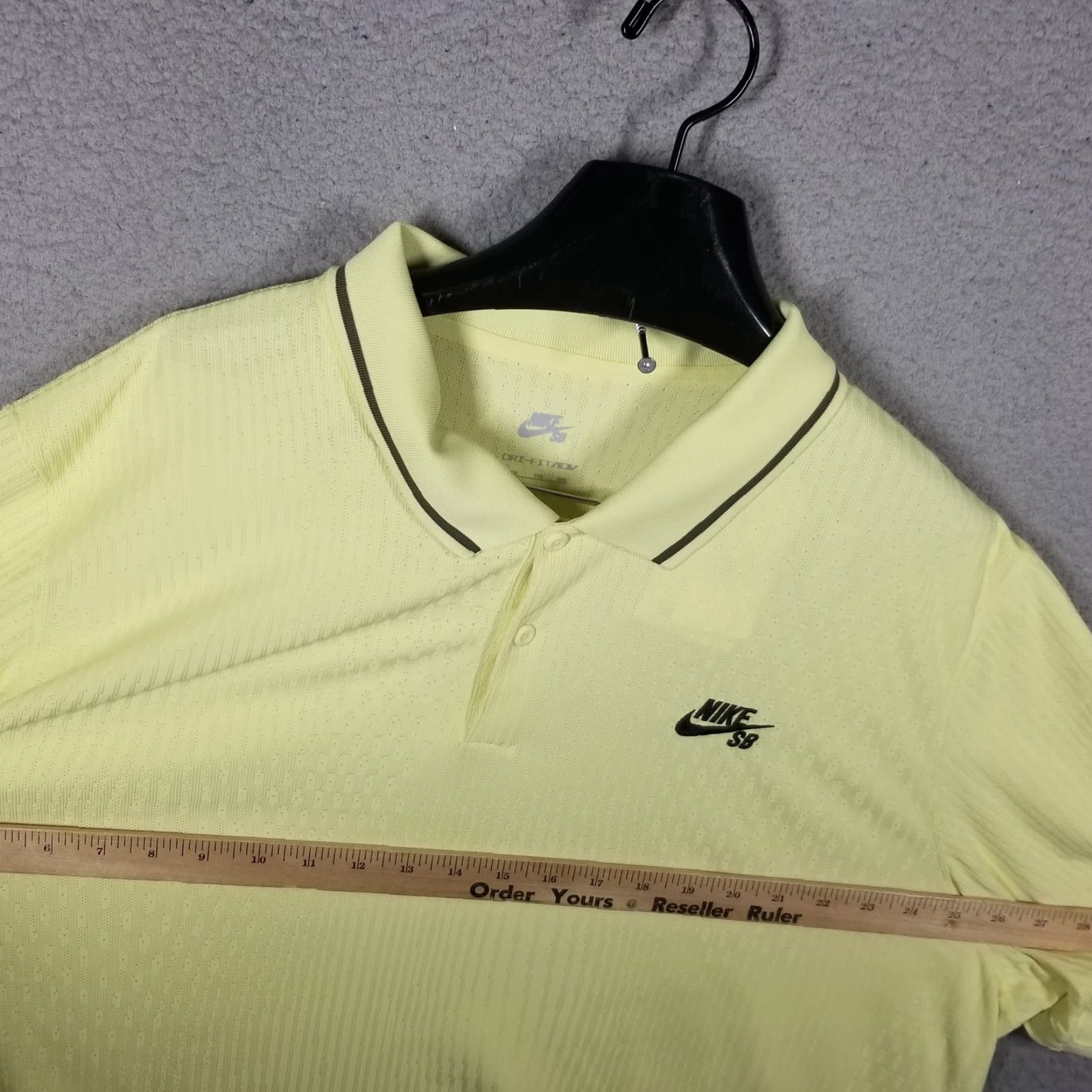 Nike NIKE SB Dri-FIT ADV Polo Shirt Short Sleeve Men XXL Pale Yellow Golf FZ7005-751 Size US XXL / EU 58 / 5 - 7 Thumbnail