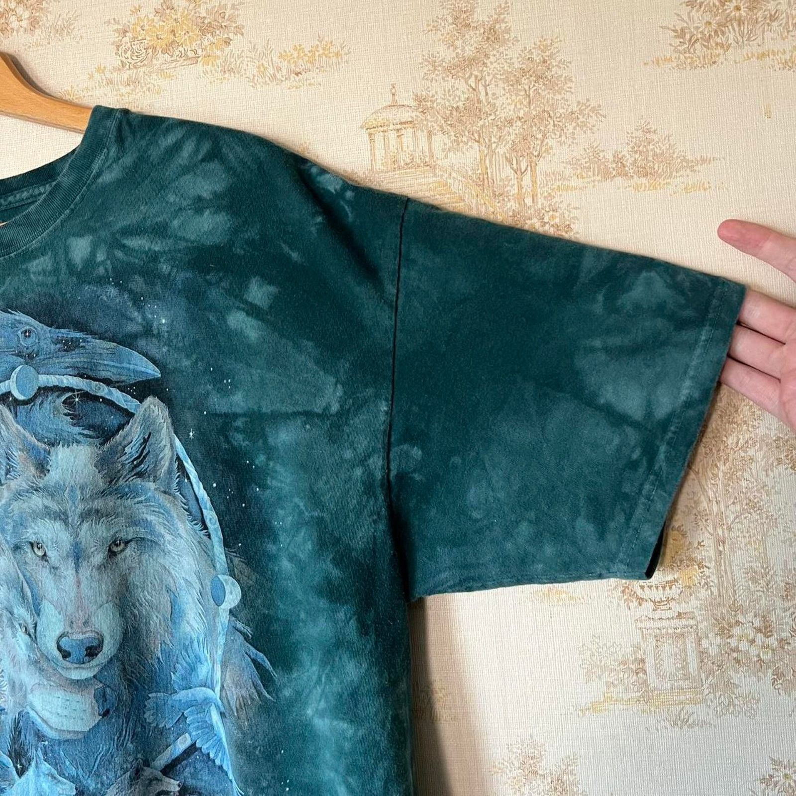 The Mountain The Mountain Wolf Graphic Tee | Green Tie-Dye | Fits XLT Size US XL / EU 56 / 4 - 4 Thumbnail
