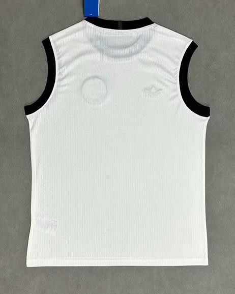 Other 125th anniversary vest Germany Jersey Size US L / EU 52-54 / 3 - 2 Thumbnail