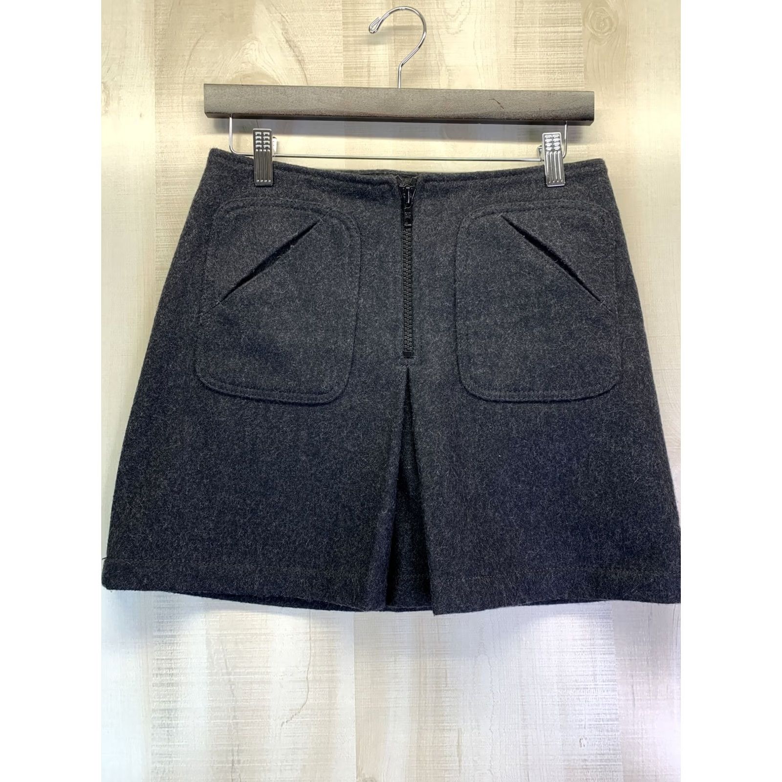 Gap VINTAGE Gap Wool/Nylon Pocket Gray Skirt Women’s SZ 1 Regular See Photo Pockets Brand: Gap Size 25" / US 0 / IT 36 - 2 Thumbnail