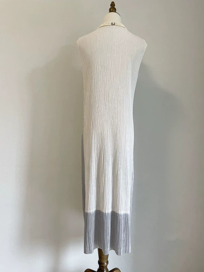 Issey Miyake Issey Miyake size:2 Light grey main line geometric toothpi Size XS / US 0-2 / IT 36-38 - 4 Thumbnail