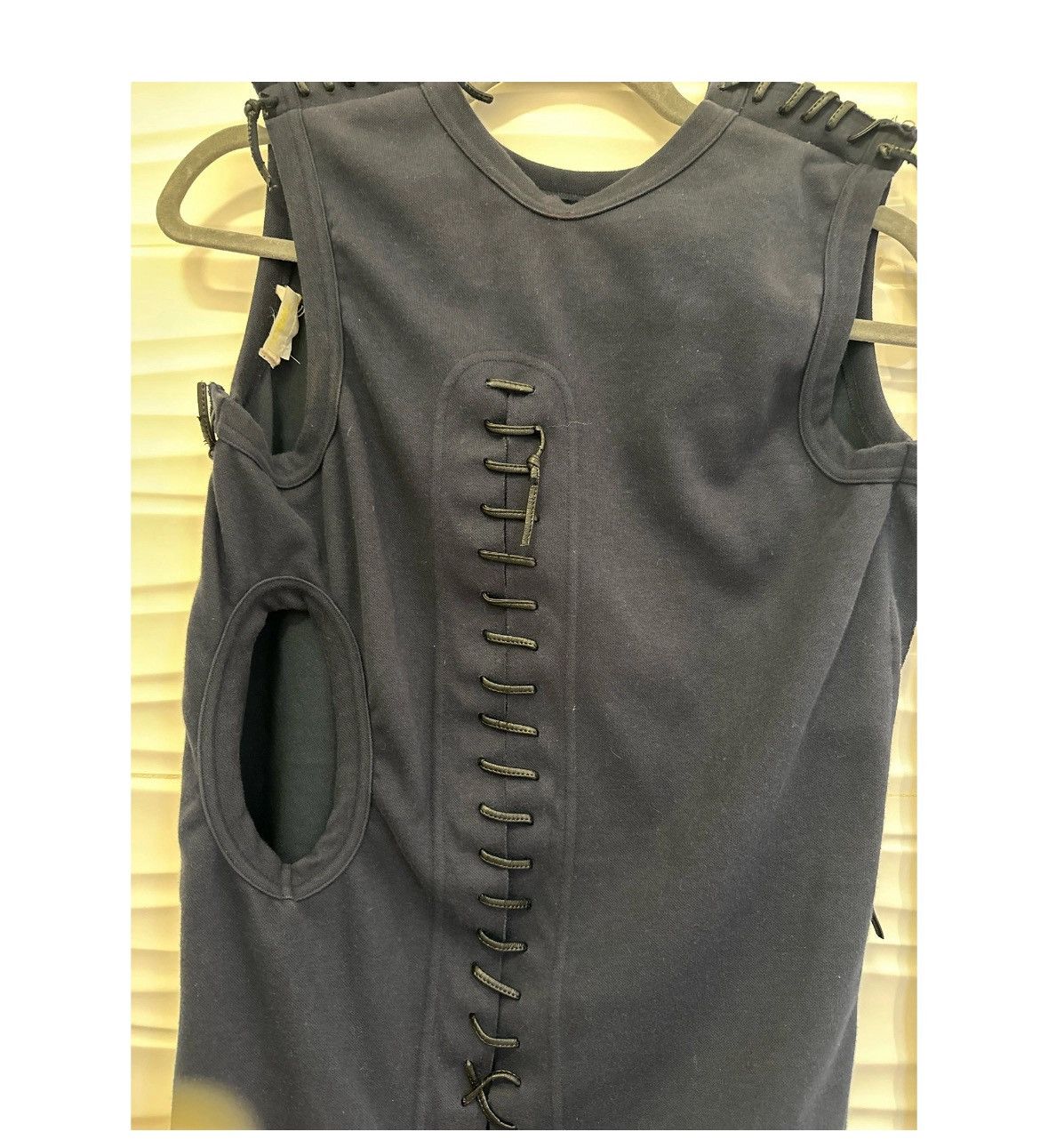 Comme des Garcons Comme de garçons asymmetrical cutout top Size S / US 4 / IT 40 - 5 Thumbnail