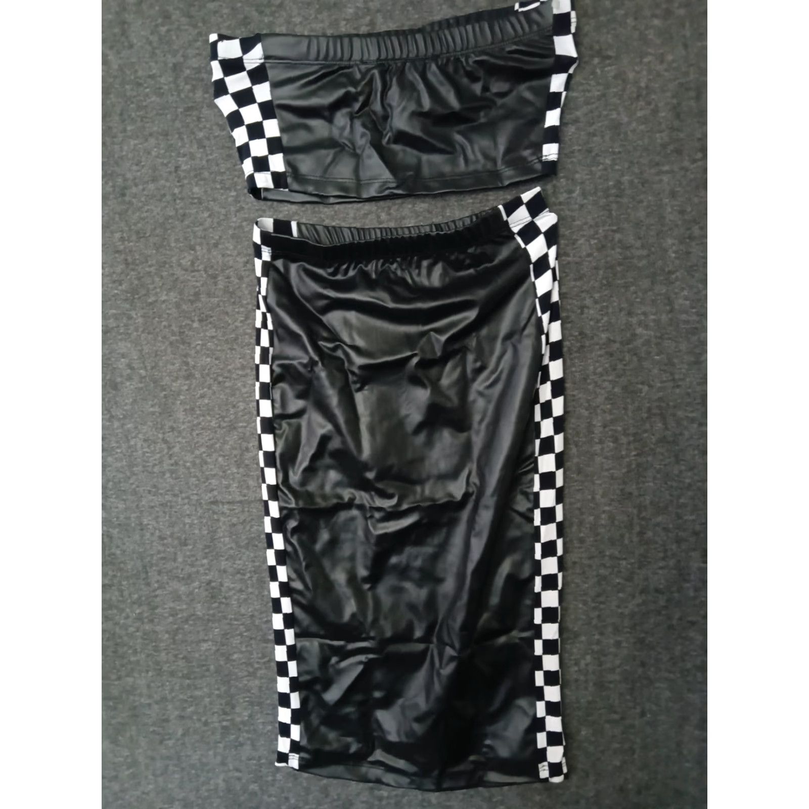 Vintage Codigo Shoes? Racetrack Theme 2-Piece Skirt + Crop Top Leather Effect Black/White S Womens Set Upscale? Size S / US 4 / IT 40 - 2 Thumbnail