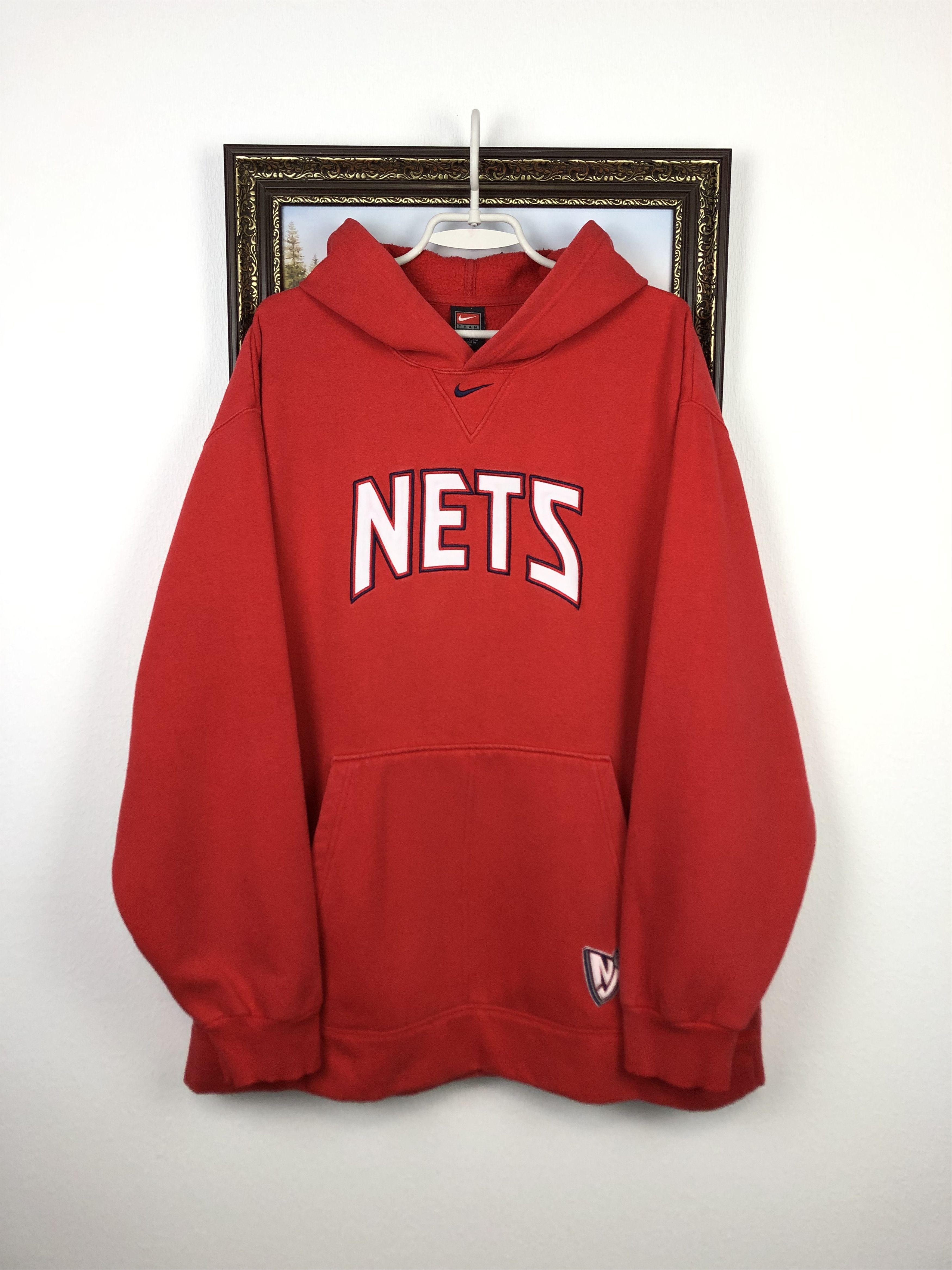 Nike Vintage Nike New Jersey Nets Hoodie Red NBA Jacket Jersey Size US XL / EU 56 / 4 - 1 Thumbnail