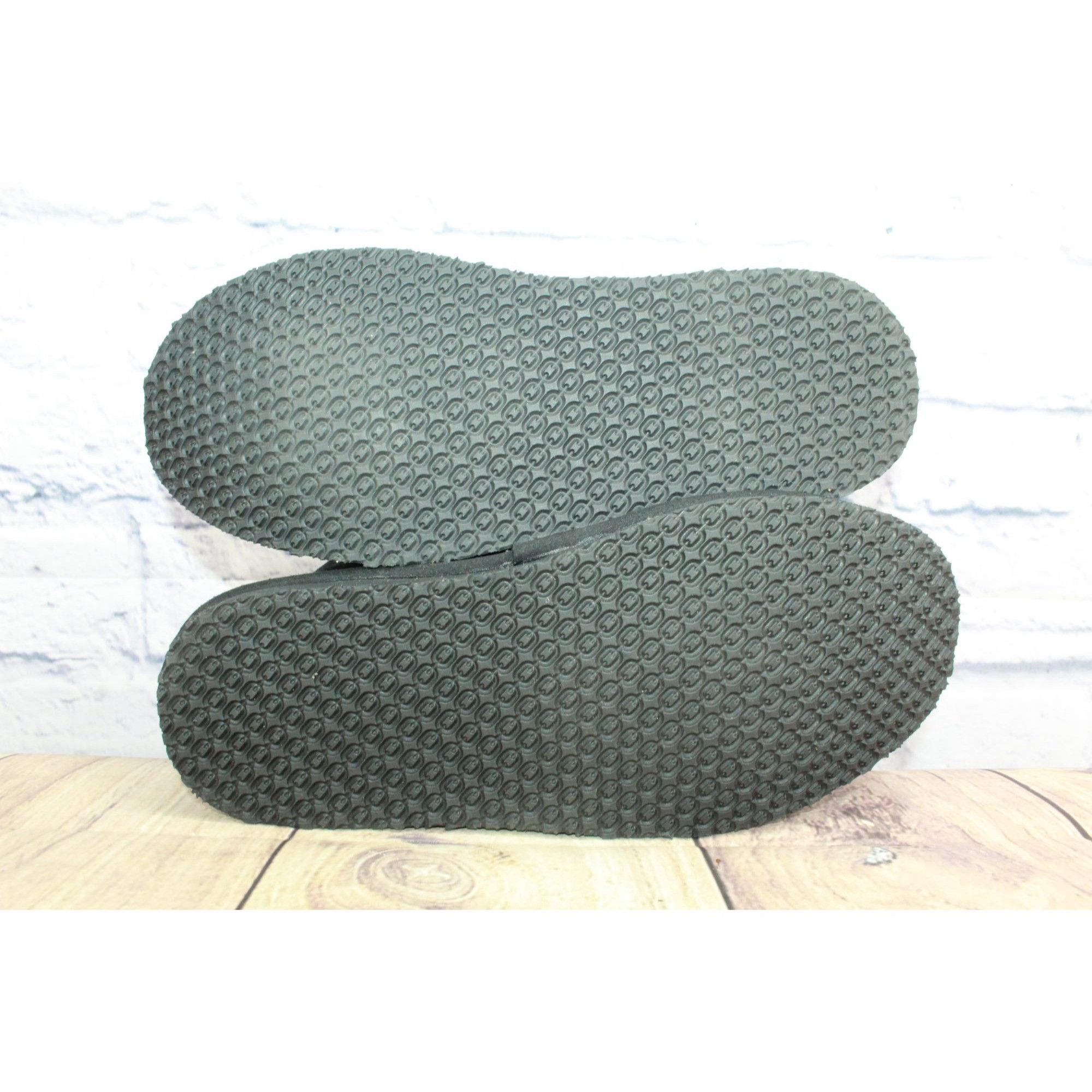 L.L. Bean LL Bean Women's Suede Wicked Good Shearling Lined Slipper Size US 7 / IT 37 - 10 Thumbnail