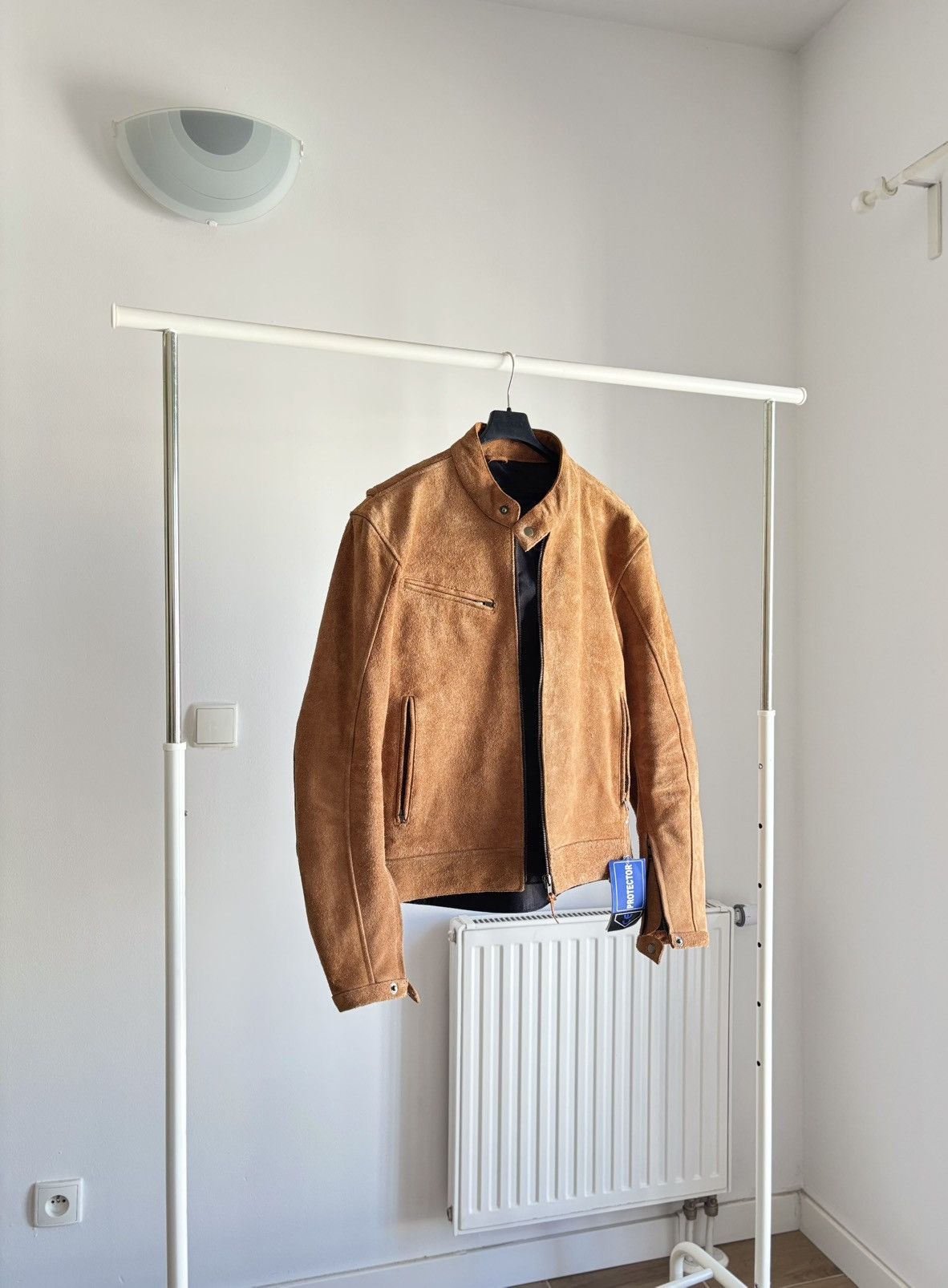 Genuine Leather Vintage Tan Suede Leather Biker Jacket New With Tags Size US M / EU 48-50 / 2 - 3 Thumbnail