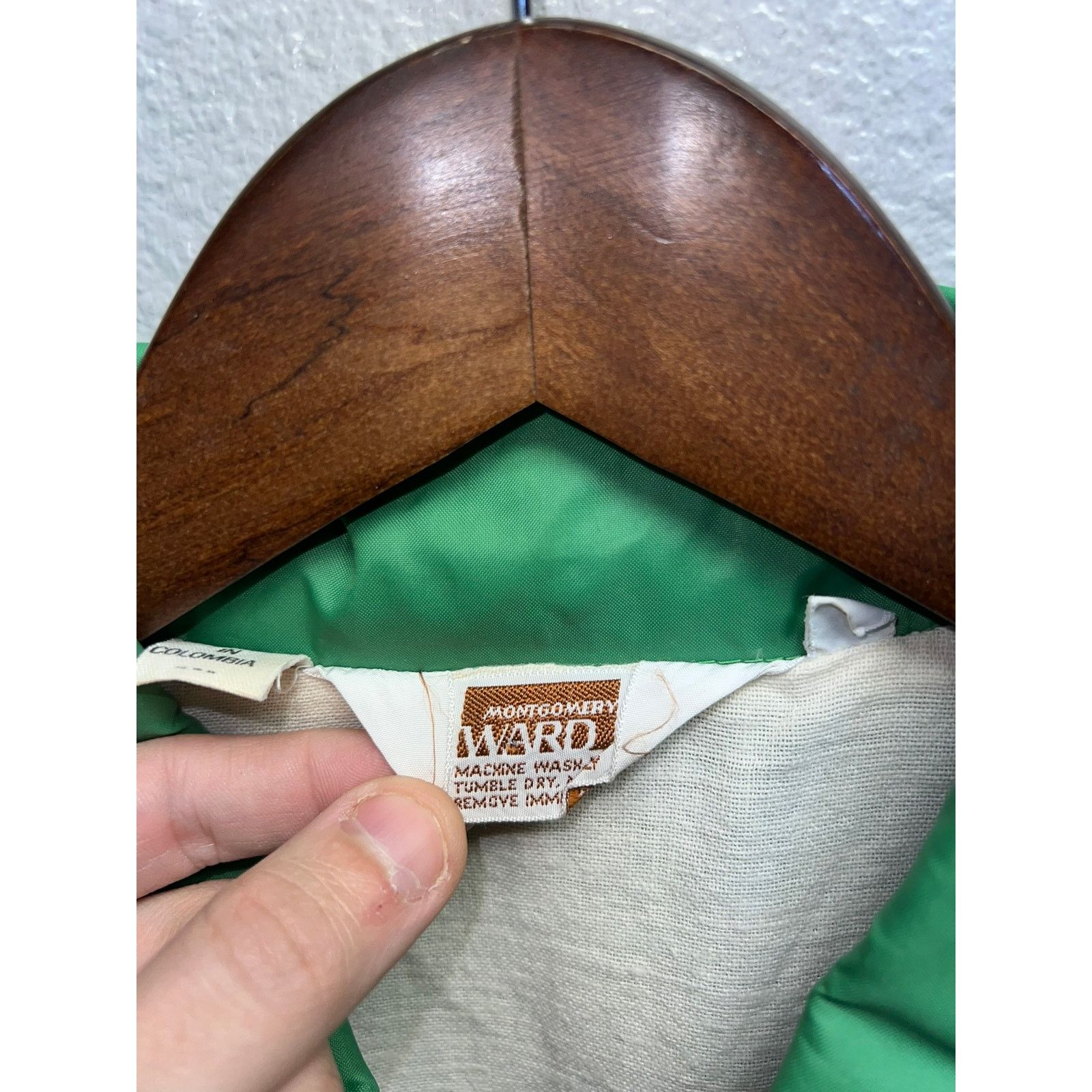 Vintage Vintage Montgomery Ward Jacket Green Blank Button Down Nylon Size US L / EU 52-54 / 3 - 6 Thumbnail