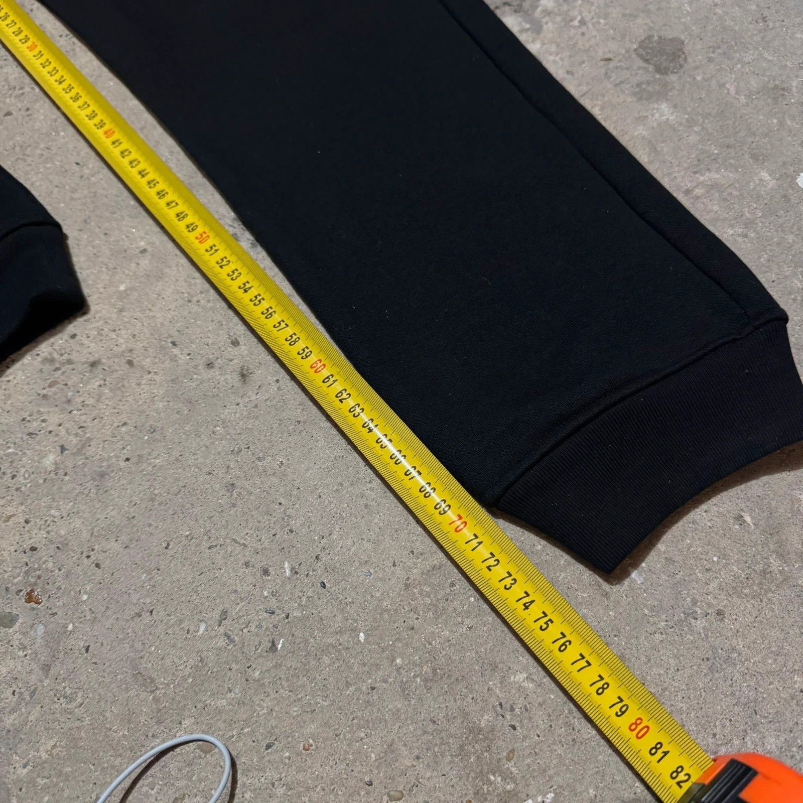 Vetements F/W 2020 Vetements gothic logo sweatpants Size US 30 / EU 46 - 11 Thumbnail