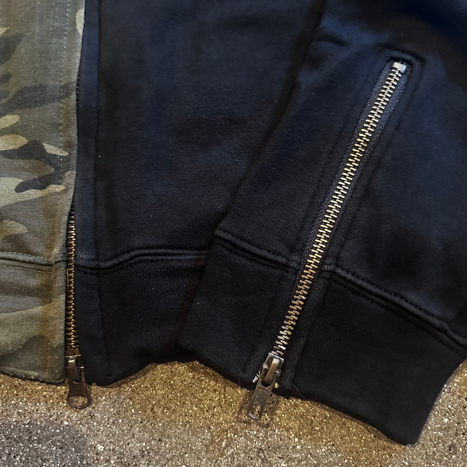 Japanese Brand japanese hedge half camo two tone zip up hoodie sweatshirt Size US M / EU 48-50 / 2 - 4 Thumbnail