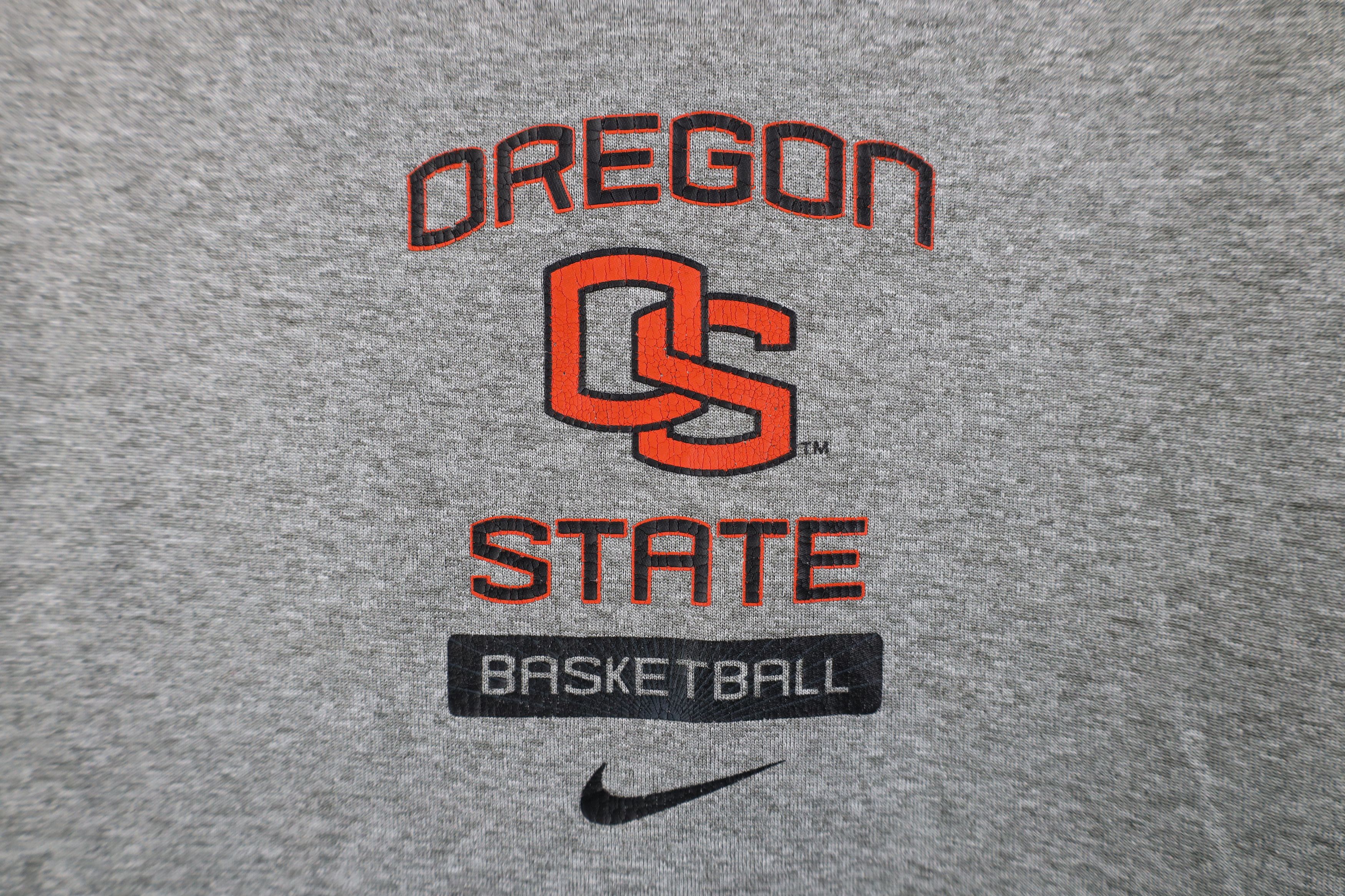 Nike Nike Issued Oregon State University Basketball T-Shirt Gray Size US XL / EU 56 / 4 - 4 Thumbnail