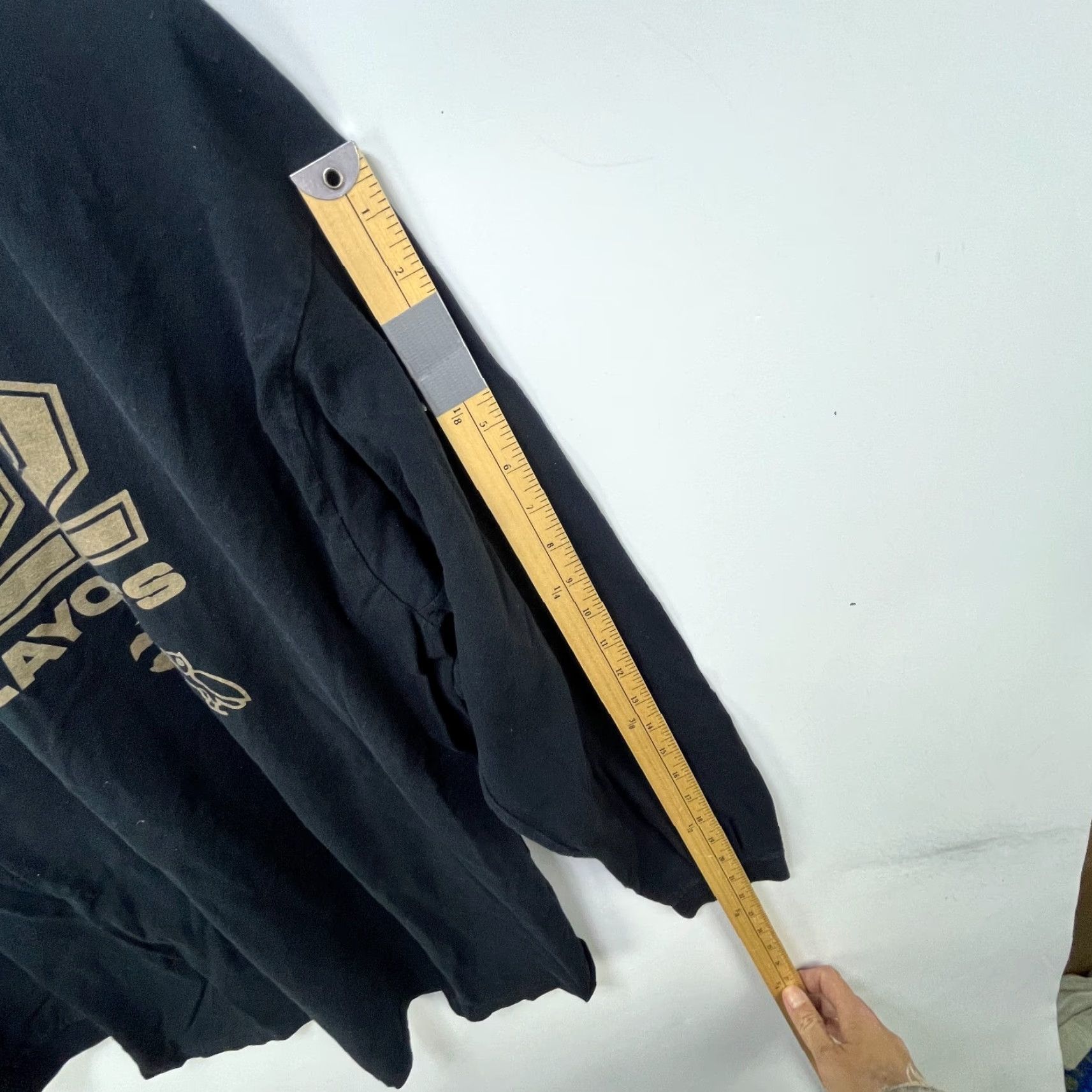 Vintage VINTAGE OVO Toronto Raptors Drake October S Very Own Playoffs Long Sleeve Shirt XL Mens Black Size US XL / EU 56 / 4 - 7 Thumbnail