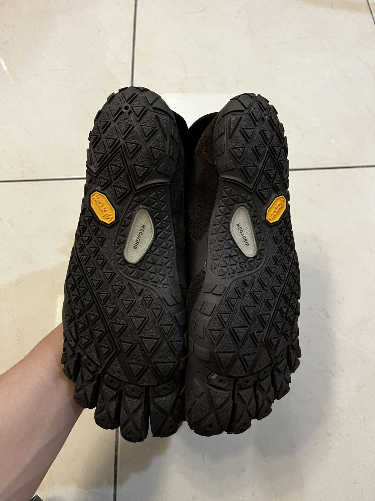 Suicoke × Vibram SUICOKE X VIBRAM FIVEFINGERS NIN-LO SUEDE Size US 9 / EU 42 - 3 Thumbnail