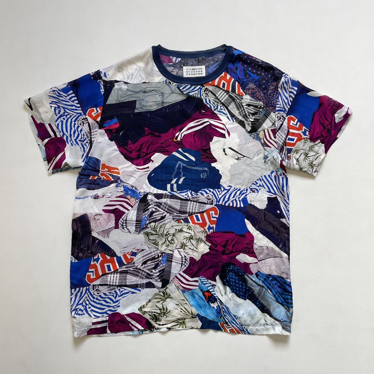 Maison Margiela S/S 17 ‘Laundry Pile’ Print T Shirt Size US M / EU 48-50 / 2 - 16 Thumbnail