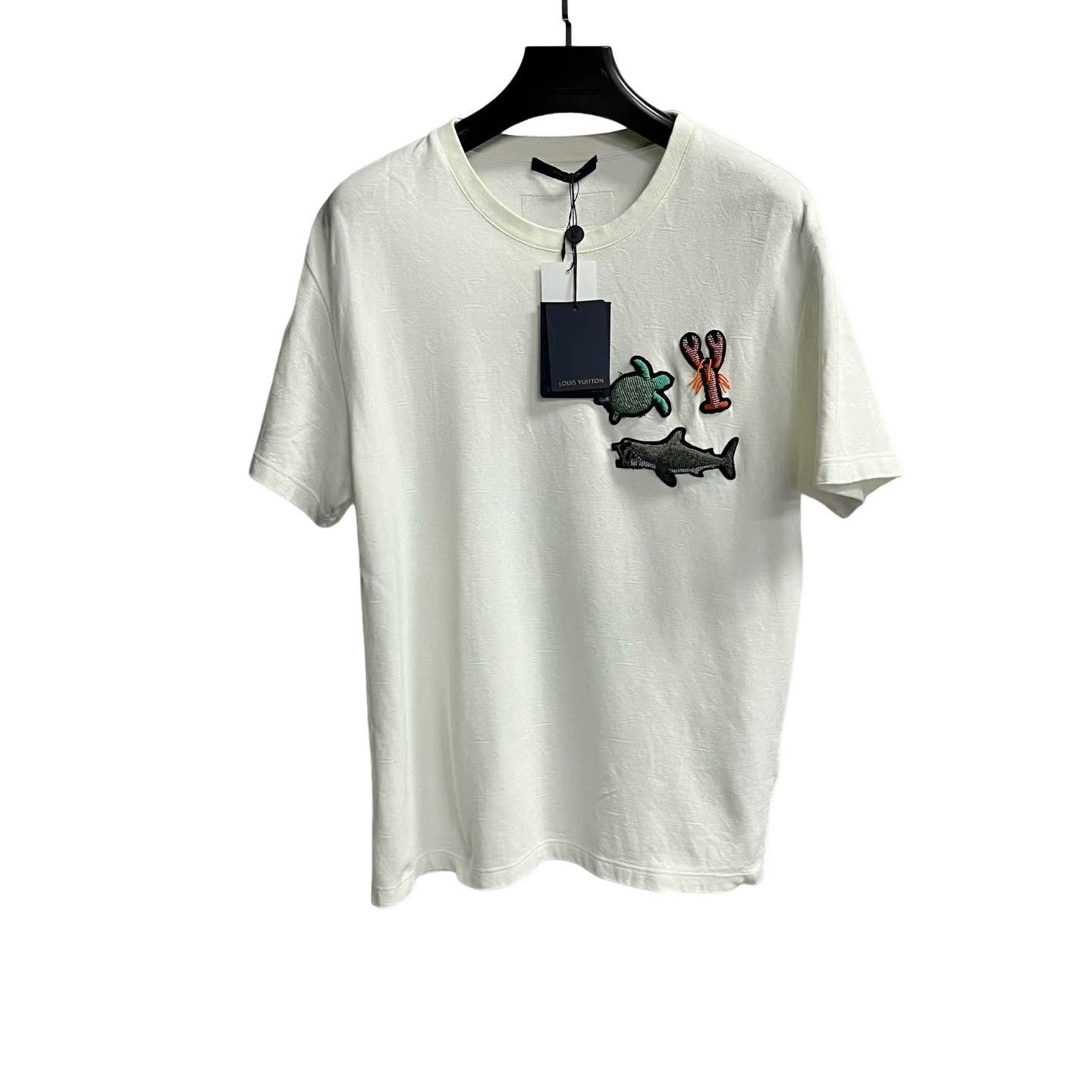 Louis Vuitton Louis Vuitton Beaded Animal Print T-Shirt Size L Size US L / EU 52-54 / 3 - 1 Thumbnail