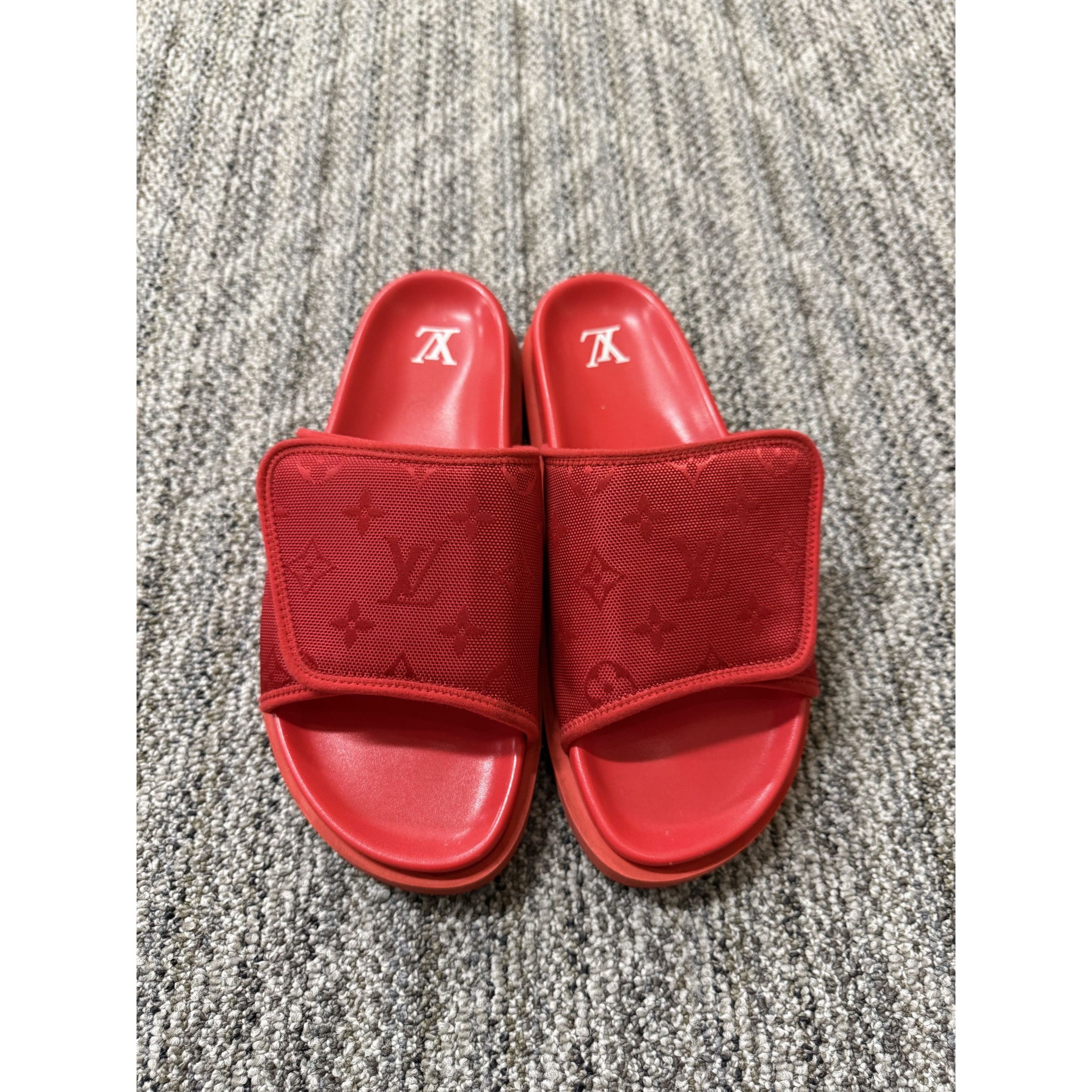 Louis Vuitton Louis Vuitton Red Monogram Slide Sandals Size 8.5 Size US 8.5 / EU 41-42 - 1 Thumbnail